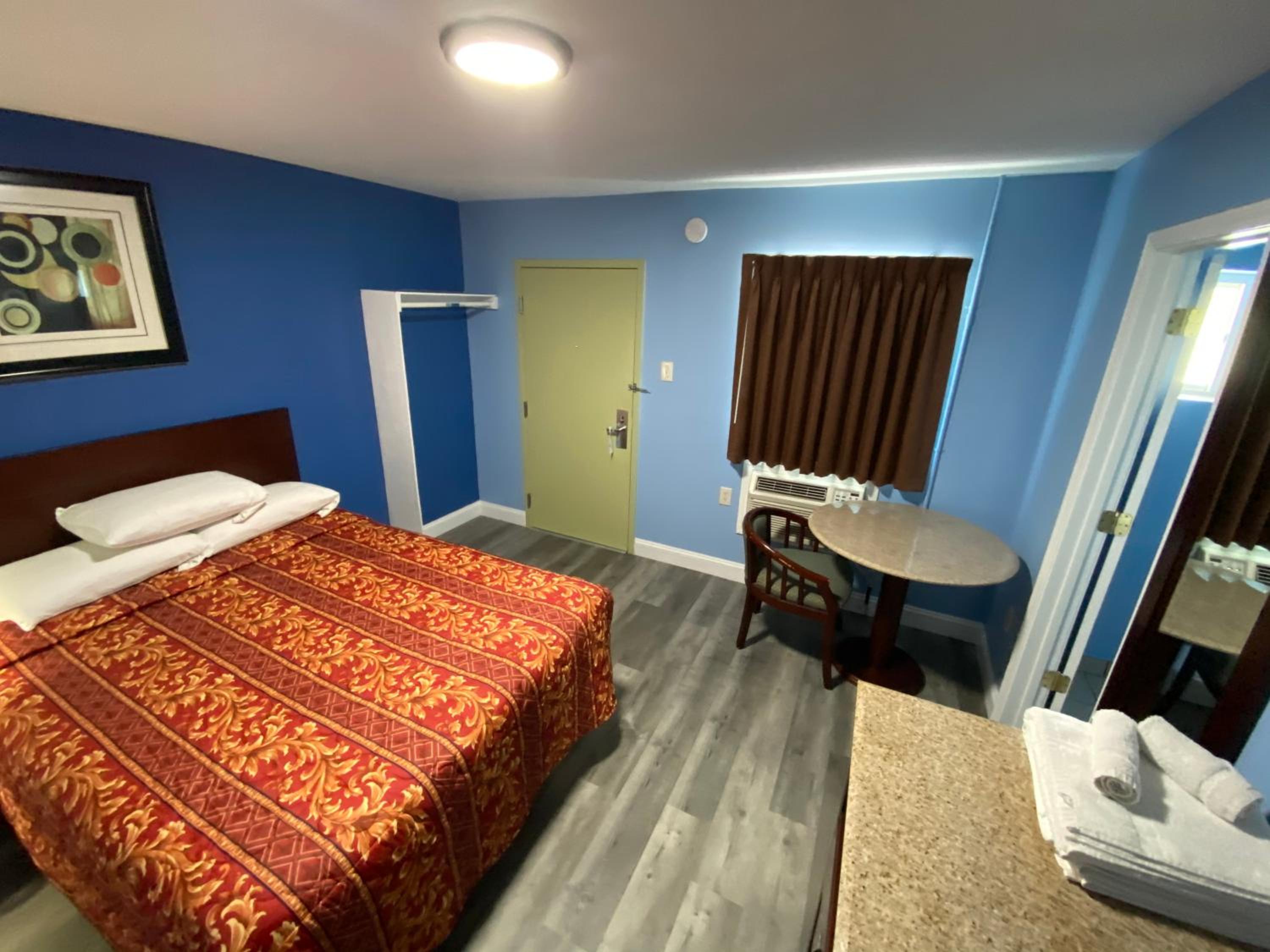 Red Carpet Inn & Suites Wrightstown