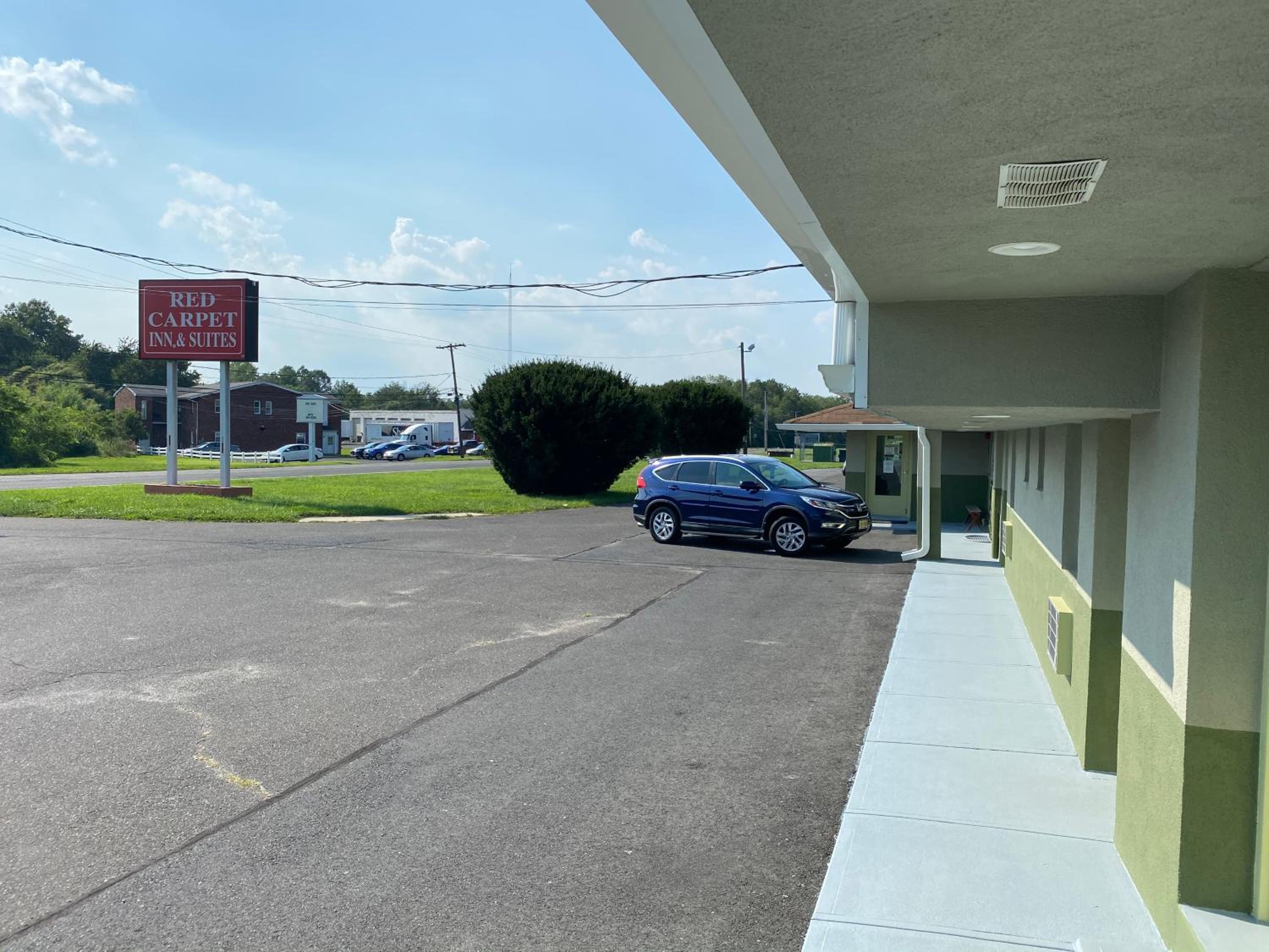 Red Carpet Inn & Suites Wrightstown
