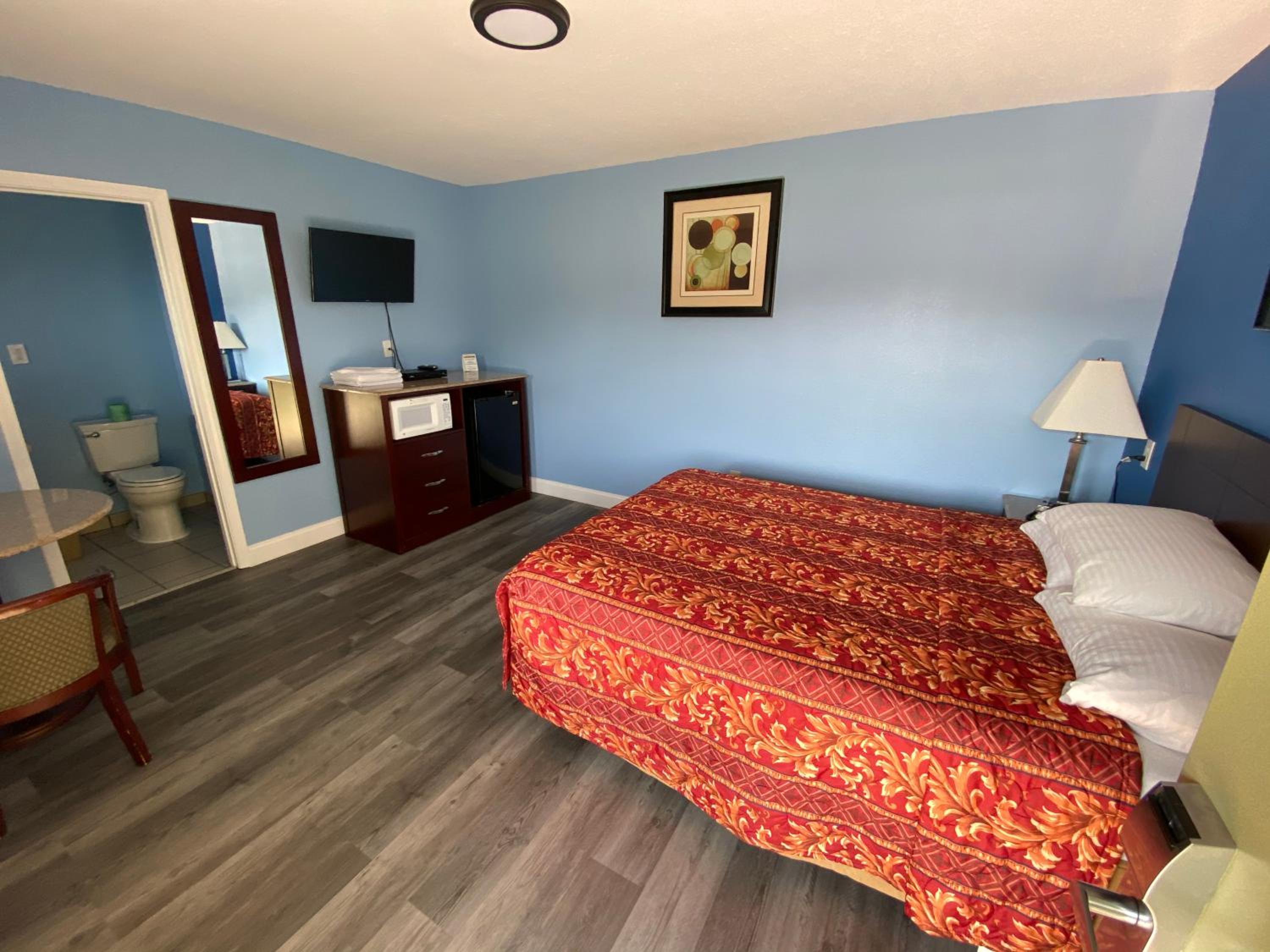 Red Carpet Inn & Suites Wrightstown
