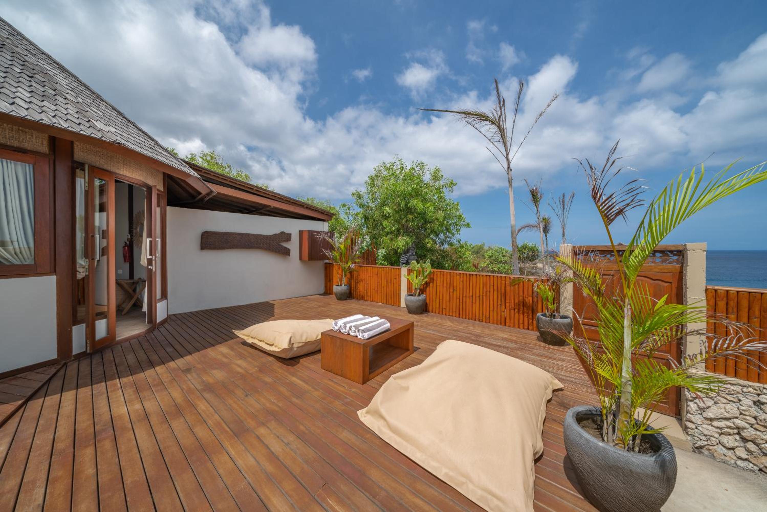 Ora Resort Avia Blue Lagoon
