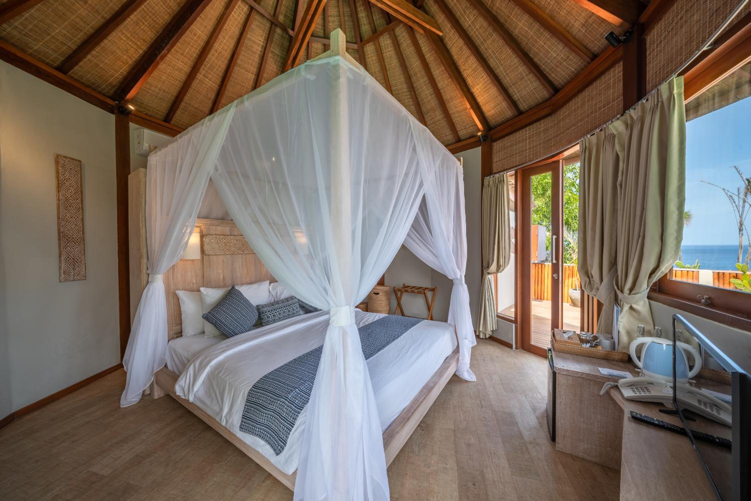 Ora Resort Avia Blue Lagoon