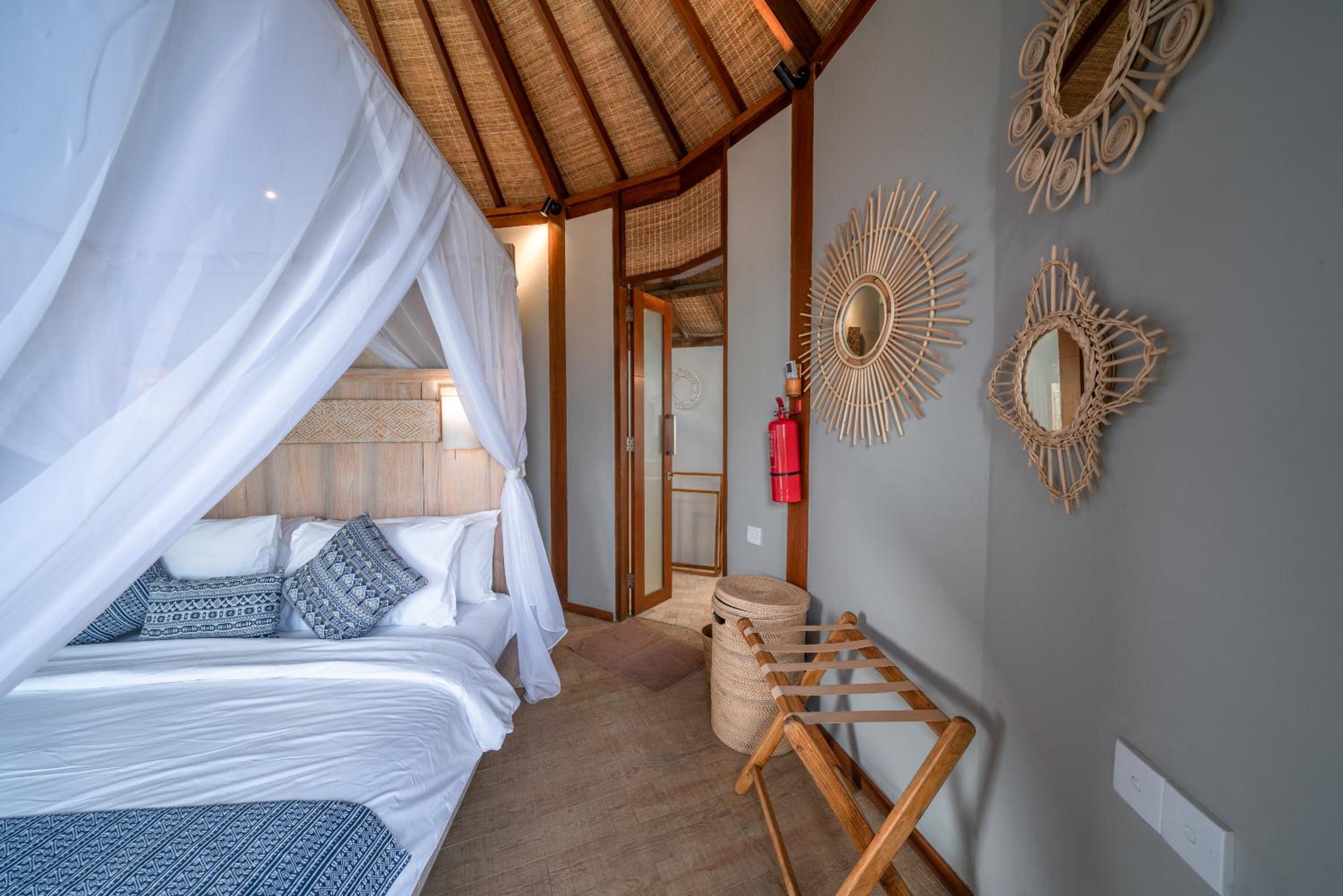 Ora Resort Avia Blue Lagoon