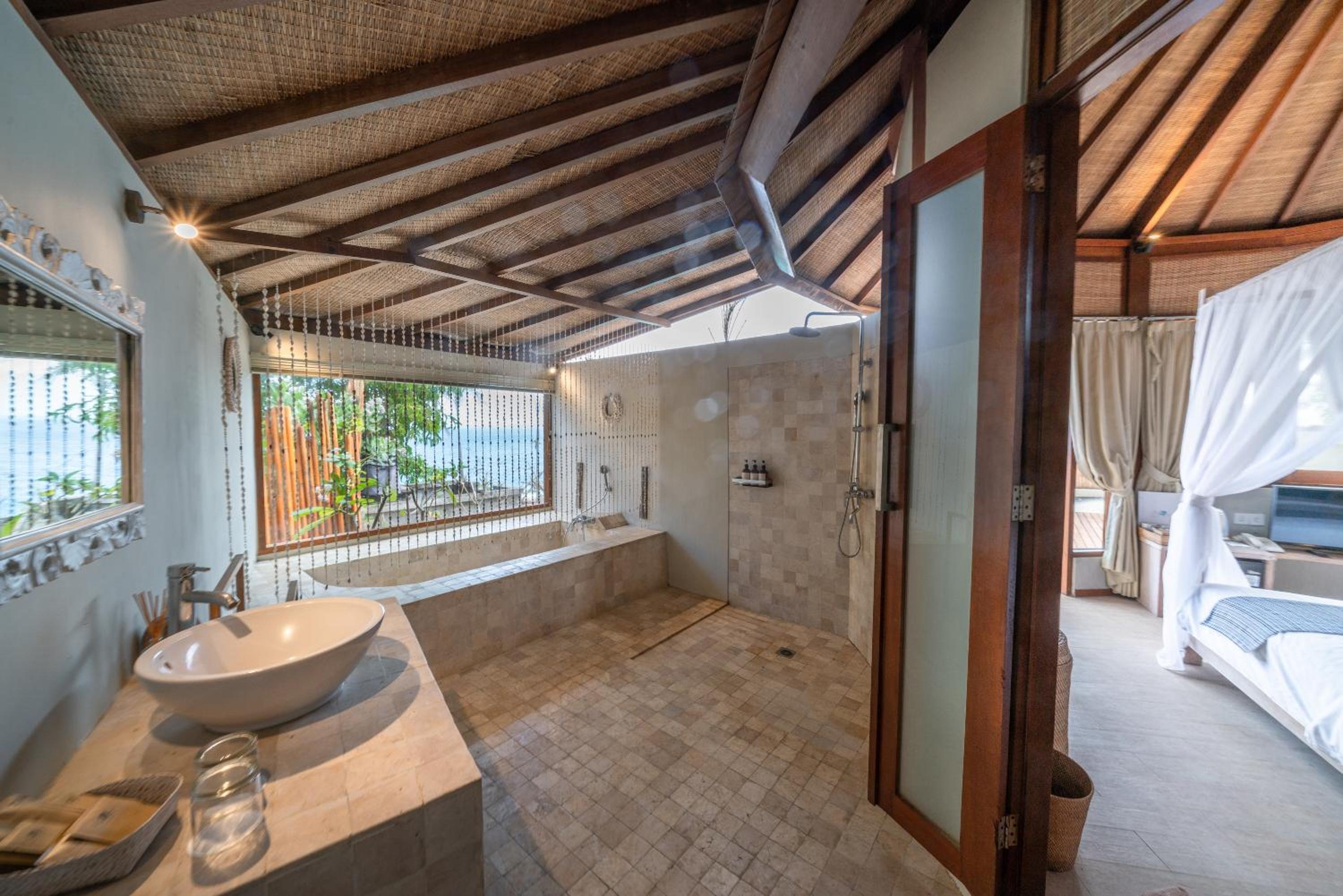 Ora Resort Avia Blue Lagoon