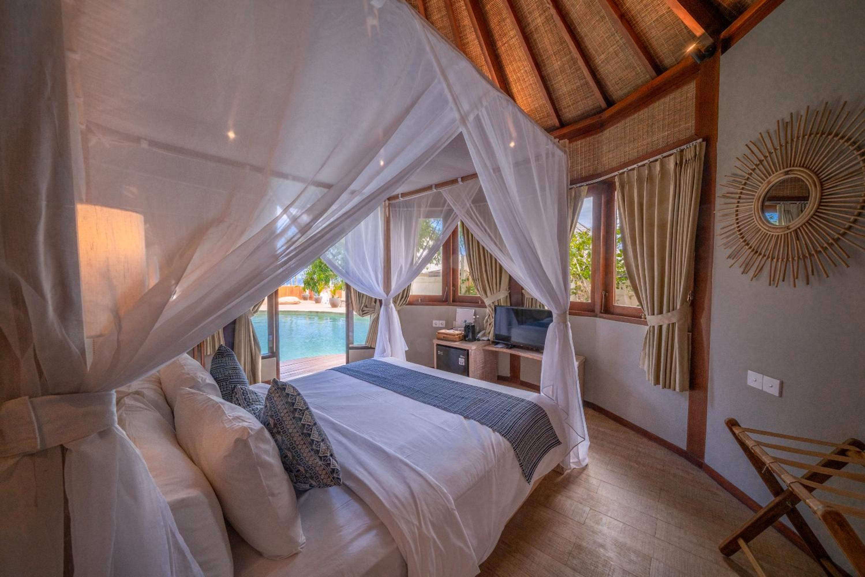 Ora Resort Avia Blue Lagoon