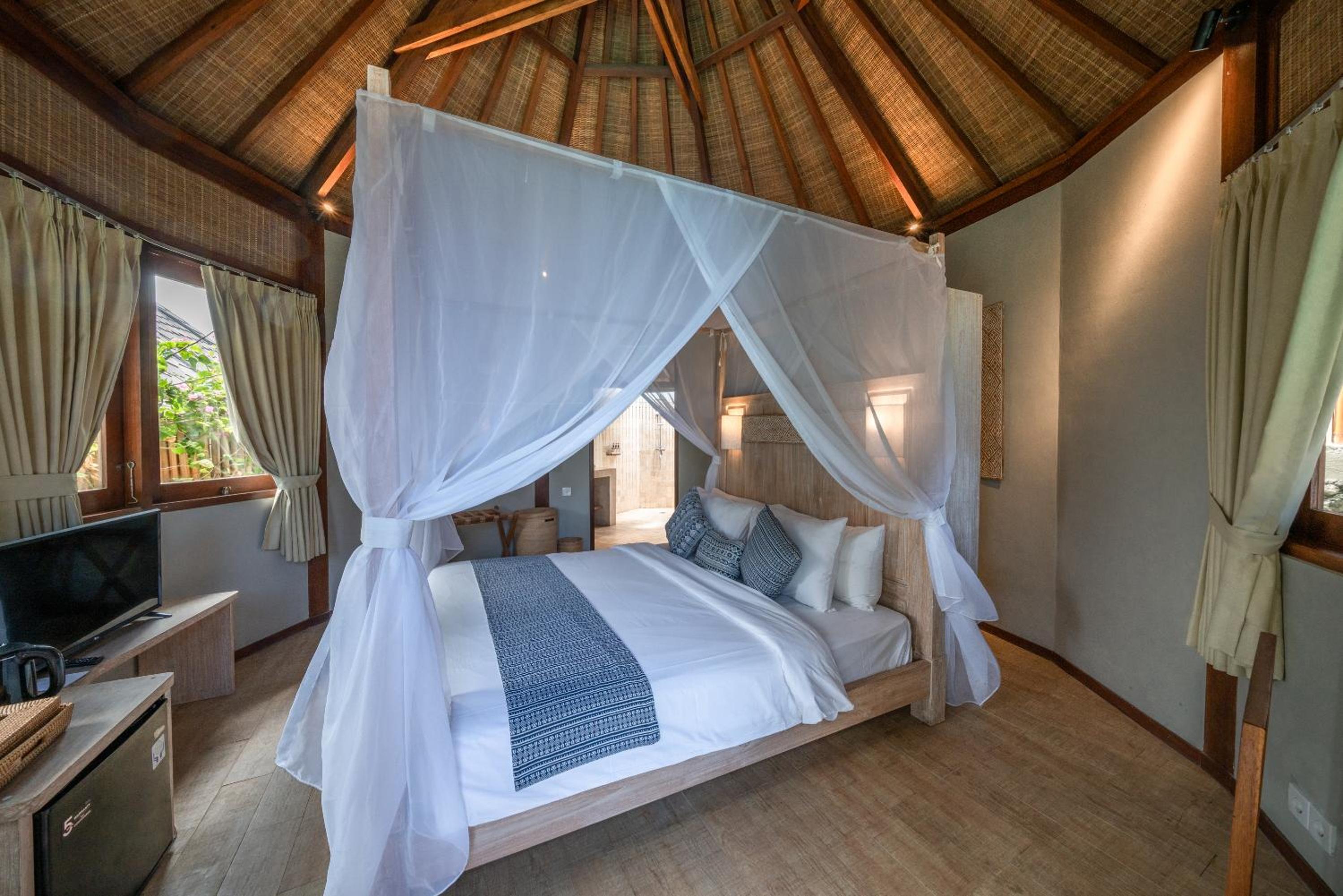 Ora Resort Avia Blue Lagoon