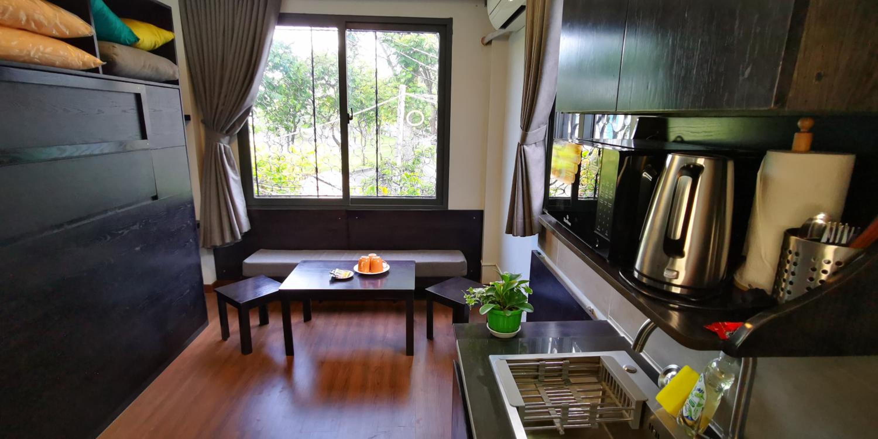 Cozy Riverview of Livinginn