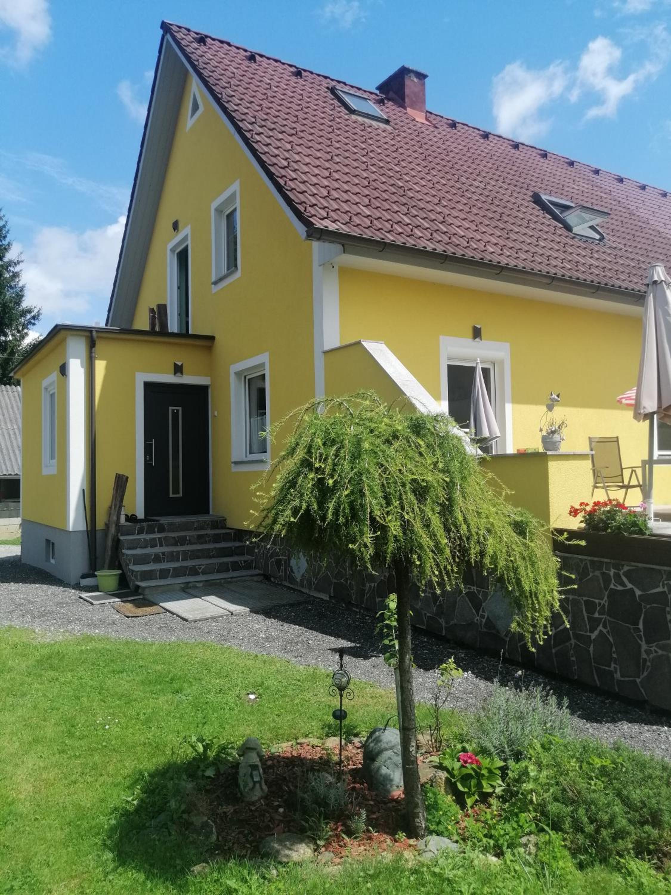 Hotel HAUS SONBERG mit Garten, Pool, Fasssauna, semi detached house with garden - Image 1