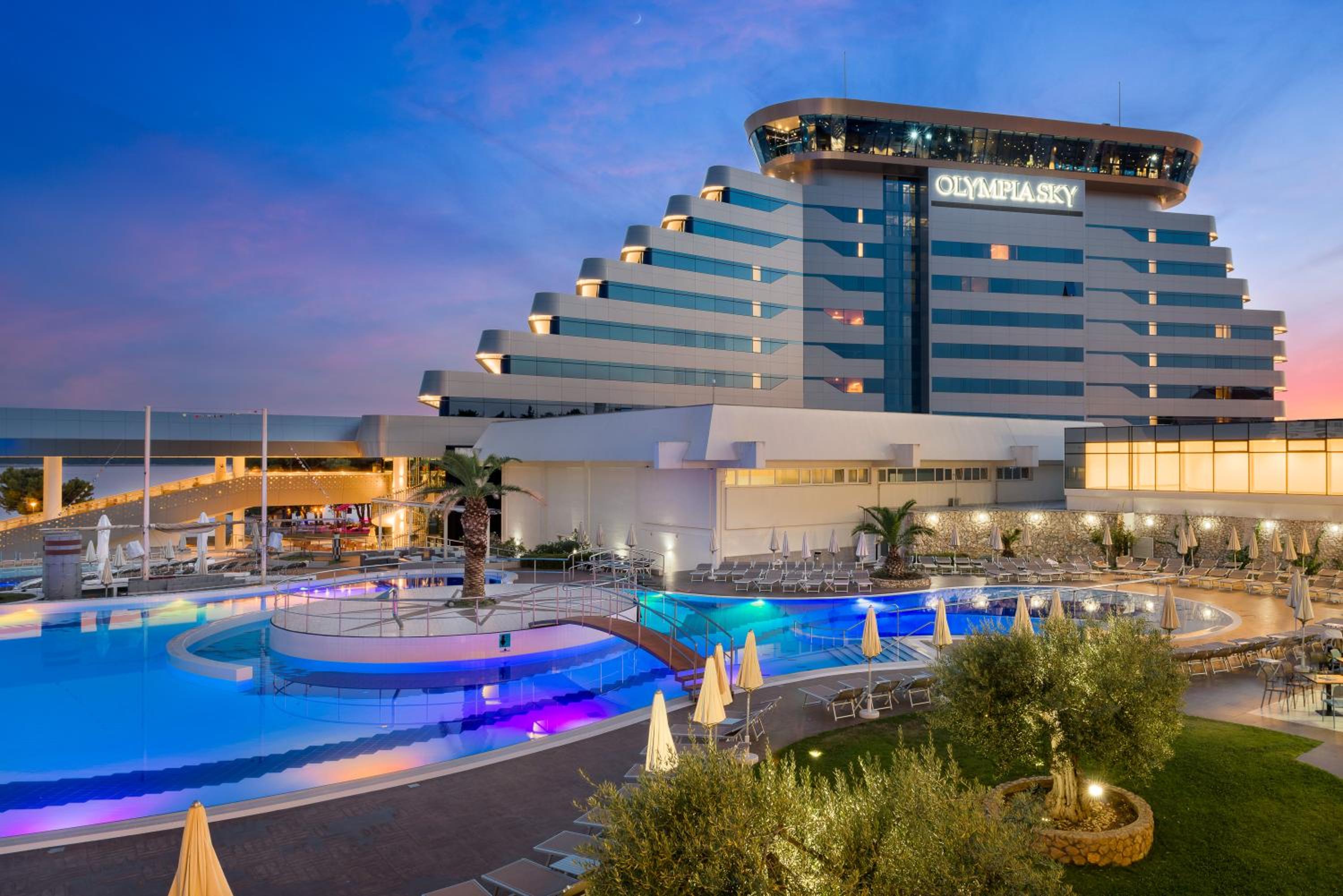 Hotel Olympia Sky - Image 1