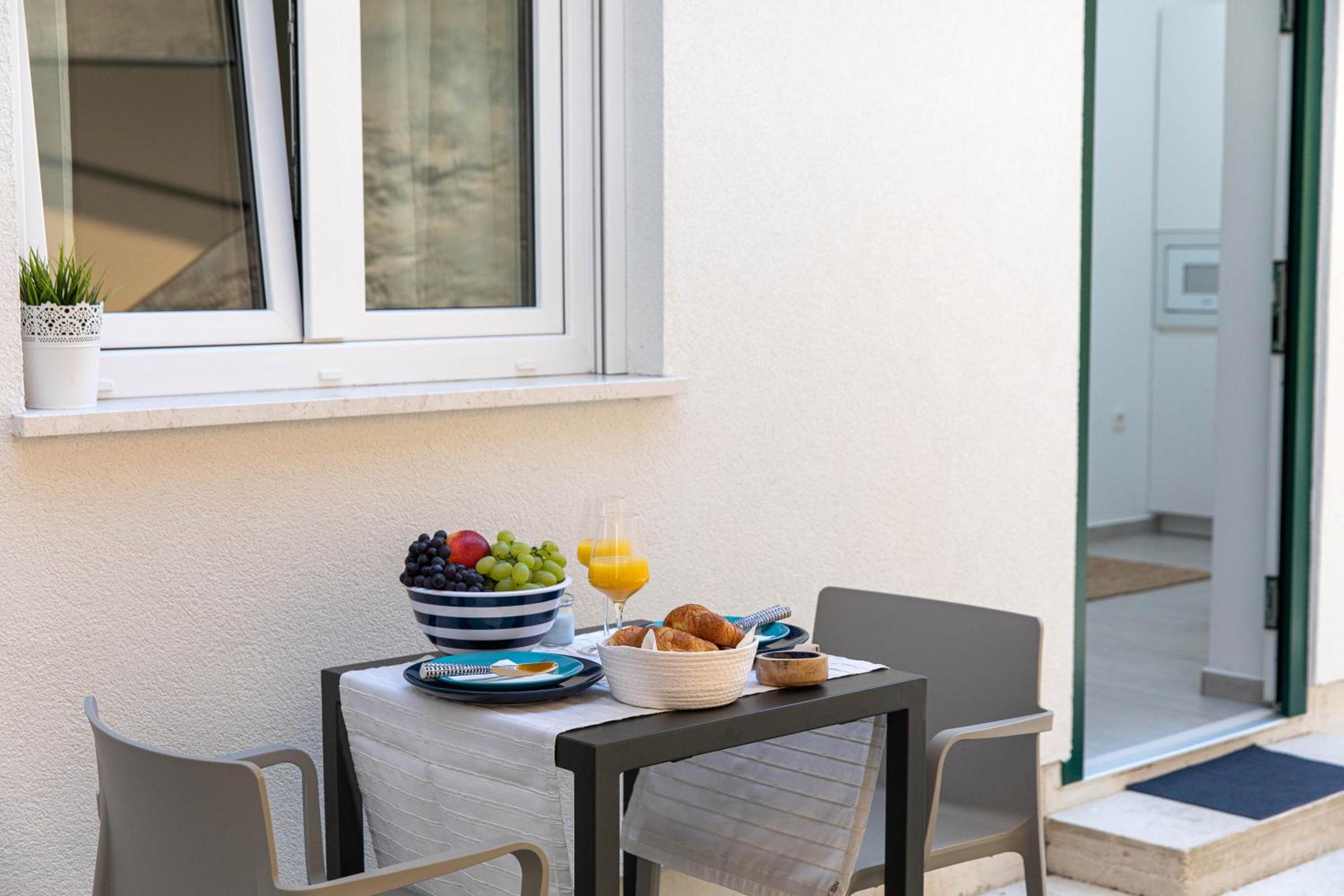APARTMANI VIGO view 3