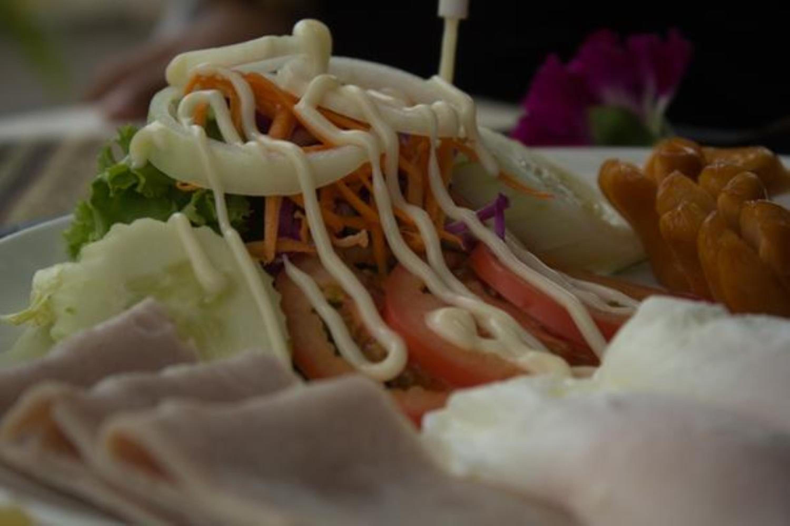 Hua Hin White Villa Hotel - SHA Certified