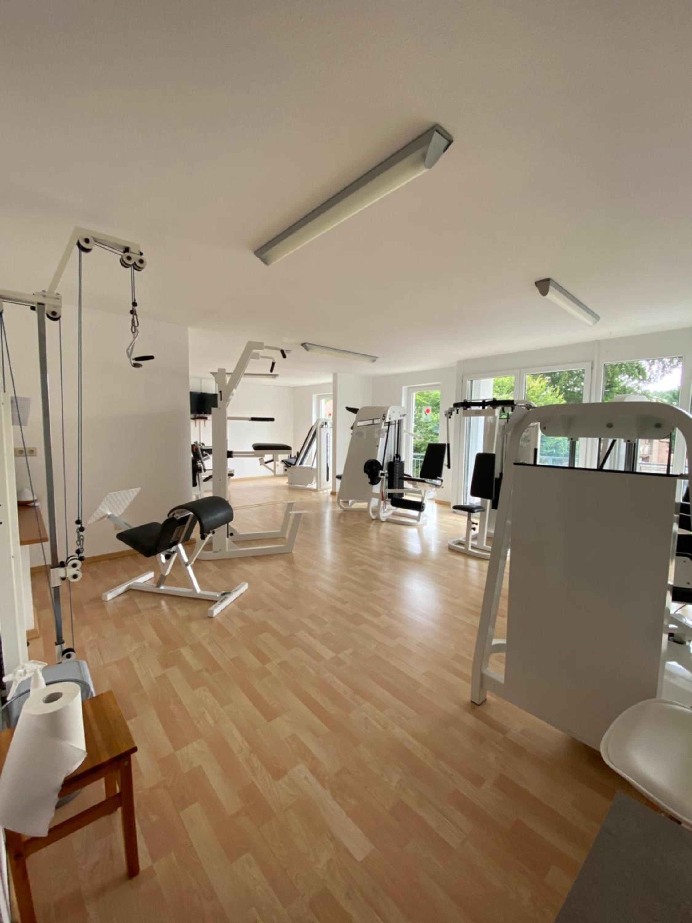 Wohnung mit 2 Einzelzimmer gemeinsamer Küchen/Bad/Balkon-Nutzung view 5