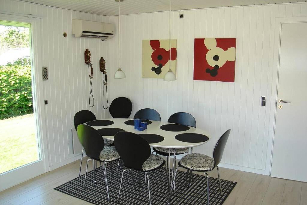 cottage close to Hasmark beach 150m
