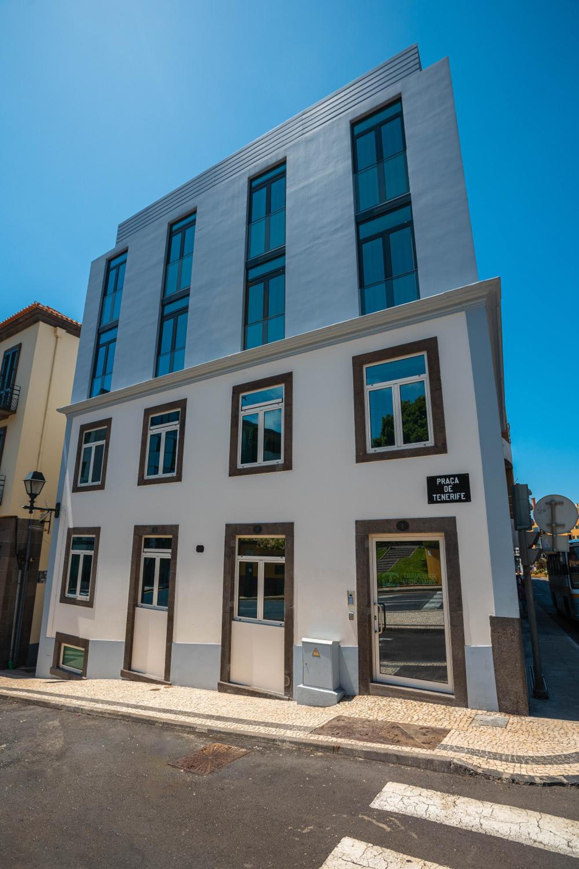 Zarco Apartments by Mercado Funchal view 4