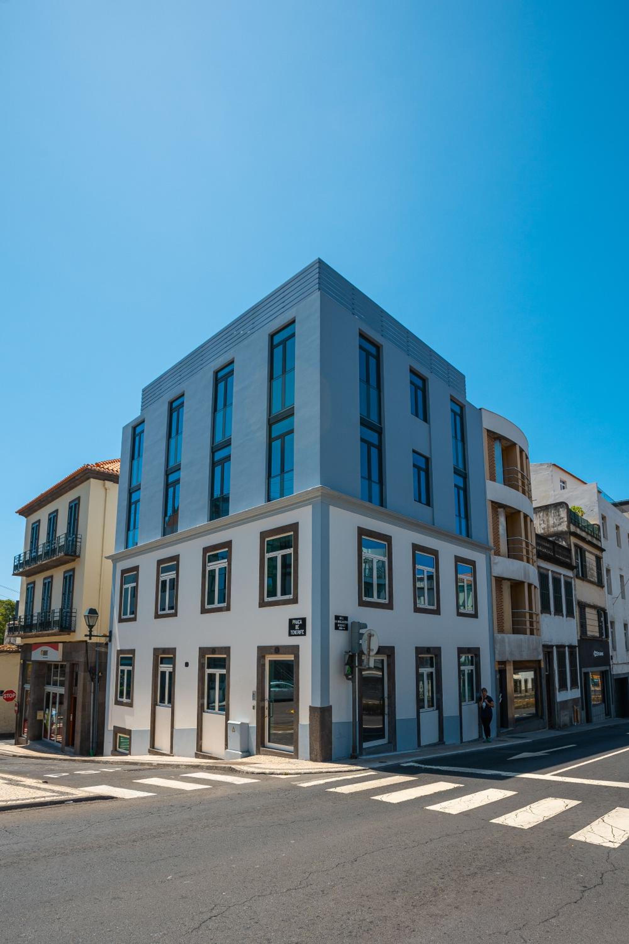 Zarco Apartments by Mercado Funchal view 2