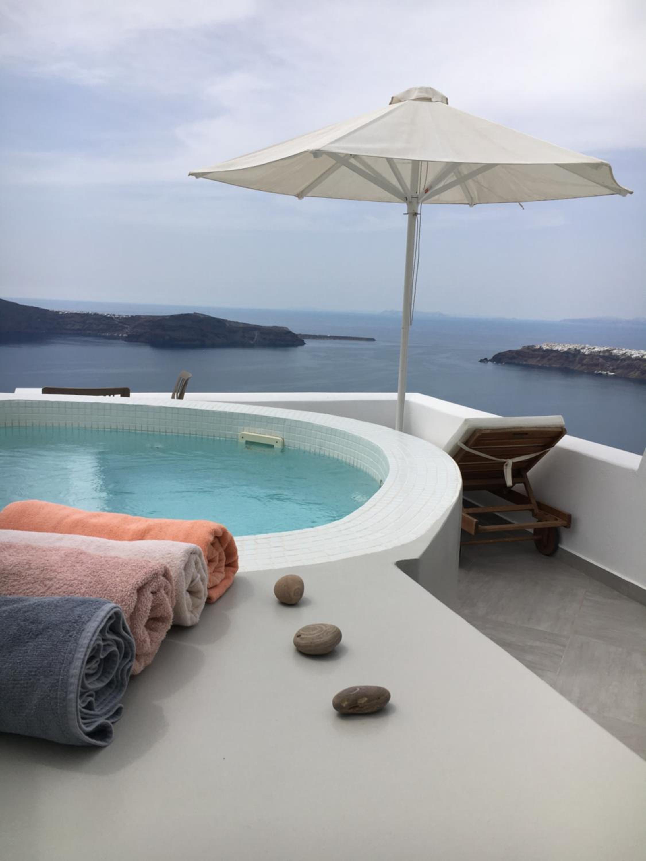 Caldera's Majesty photo 4