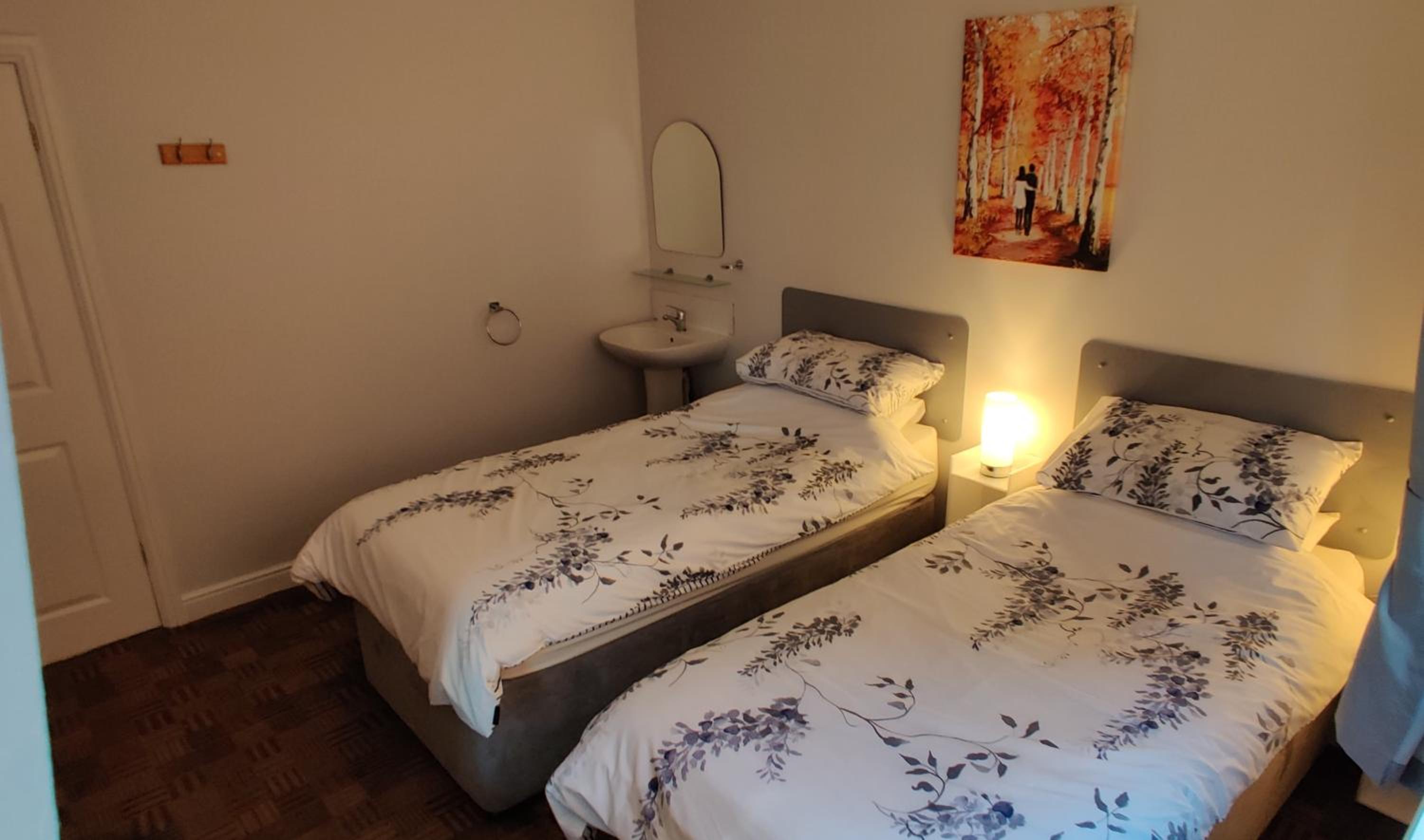 Leicester Vacations - Aaron Lodge Guest House - Property Image 29