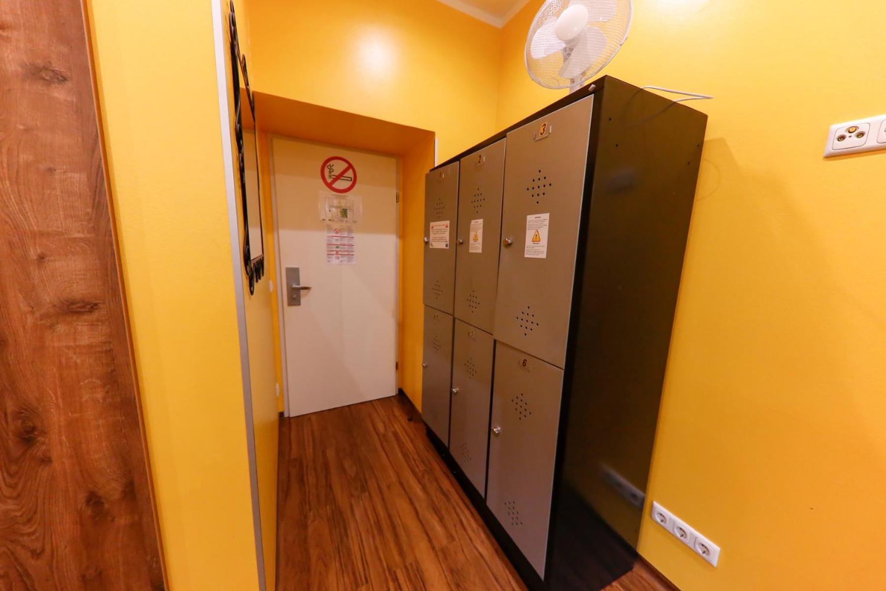 Do Step Inn Home - Hotel & Hostel