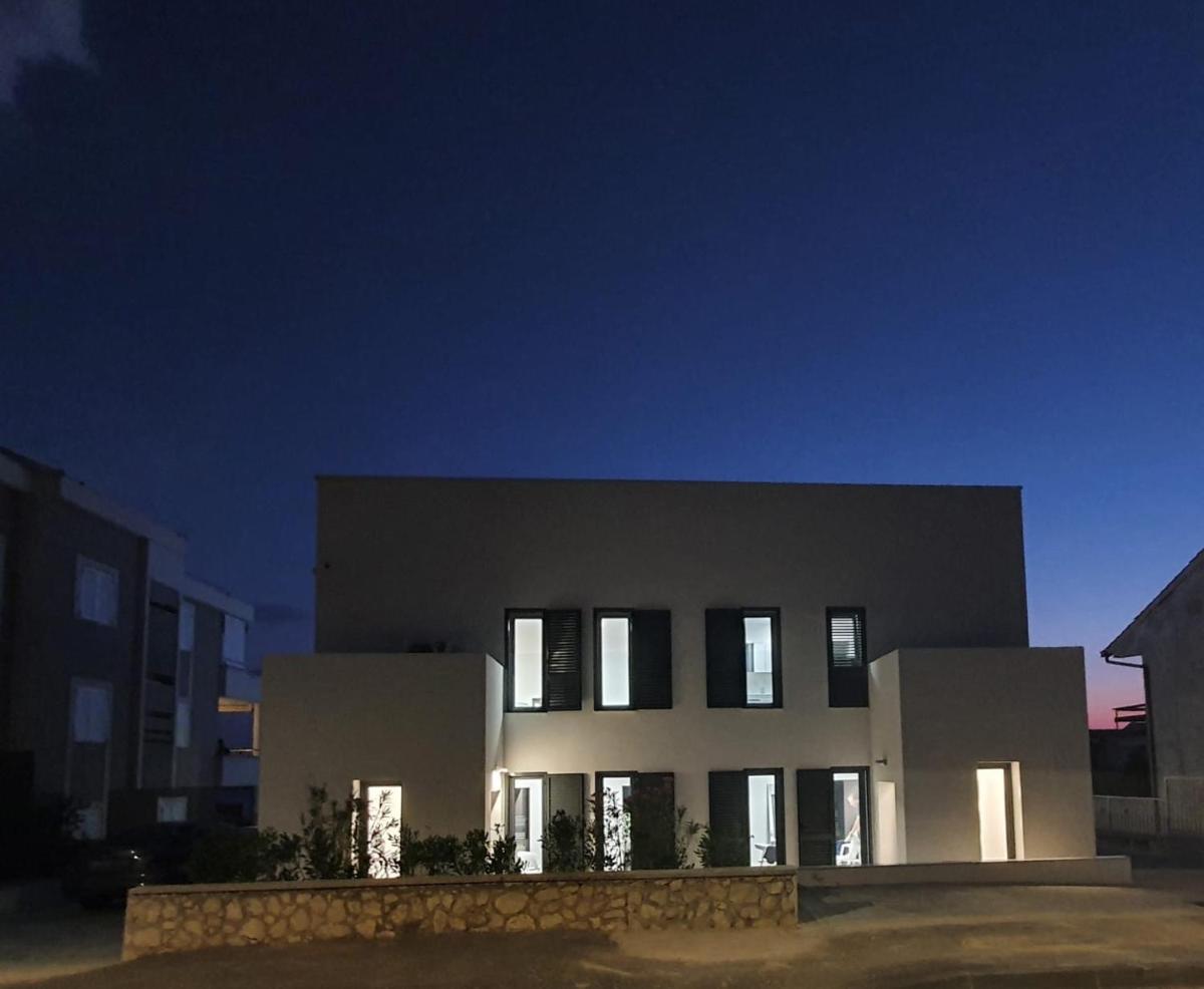 Villa Aquamarine Apartments view 4