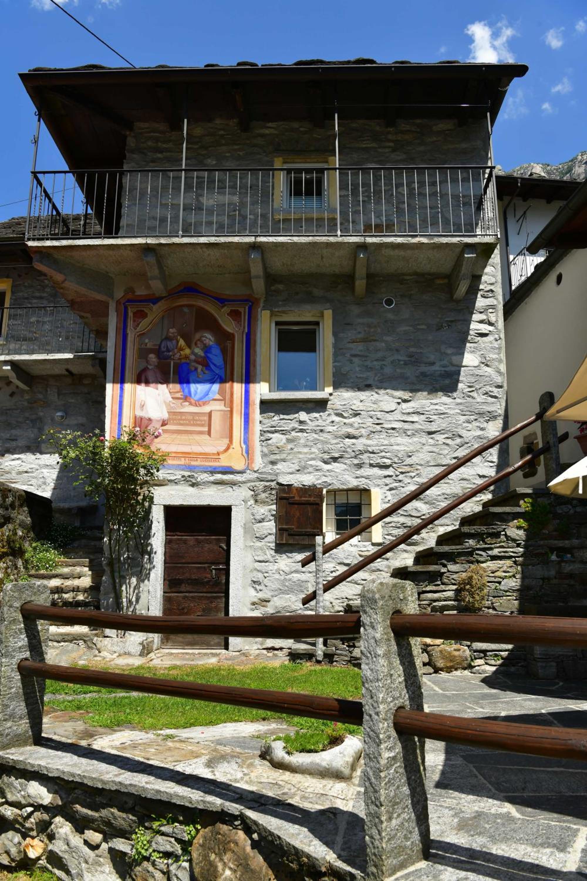 Photo 8