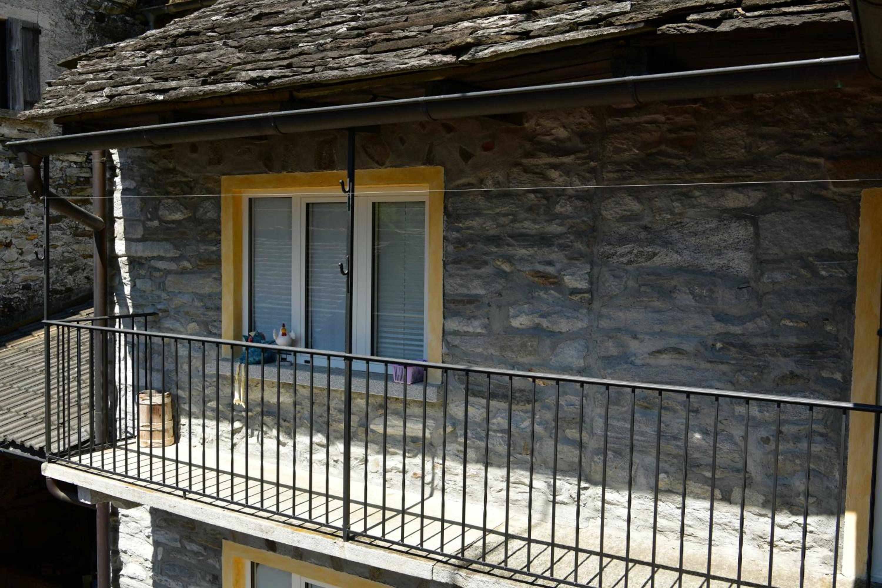 Rustico Luchessa Valle Verzasca view 3