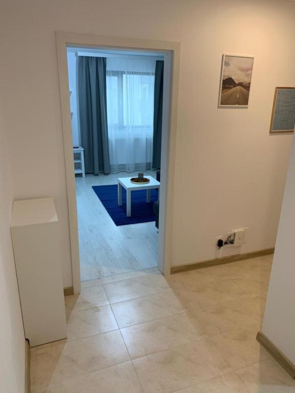 Apartment Pitesti view 2