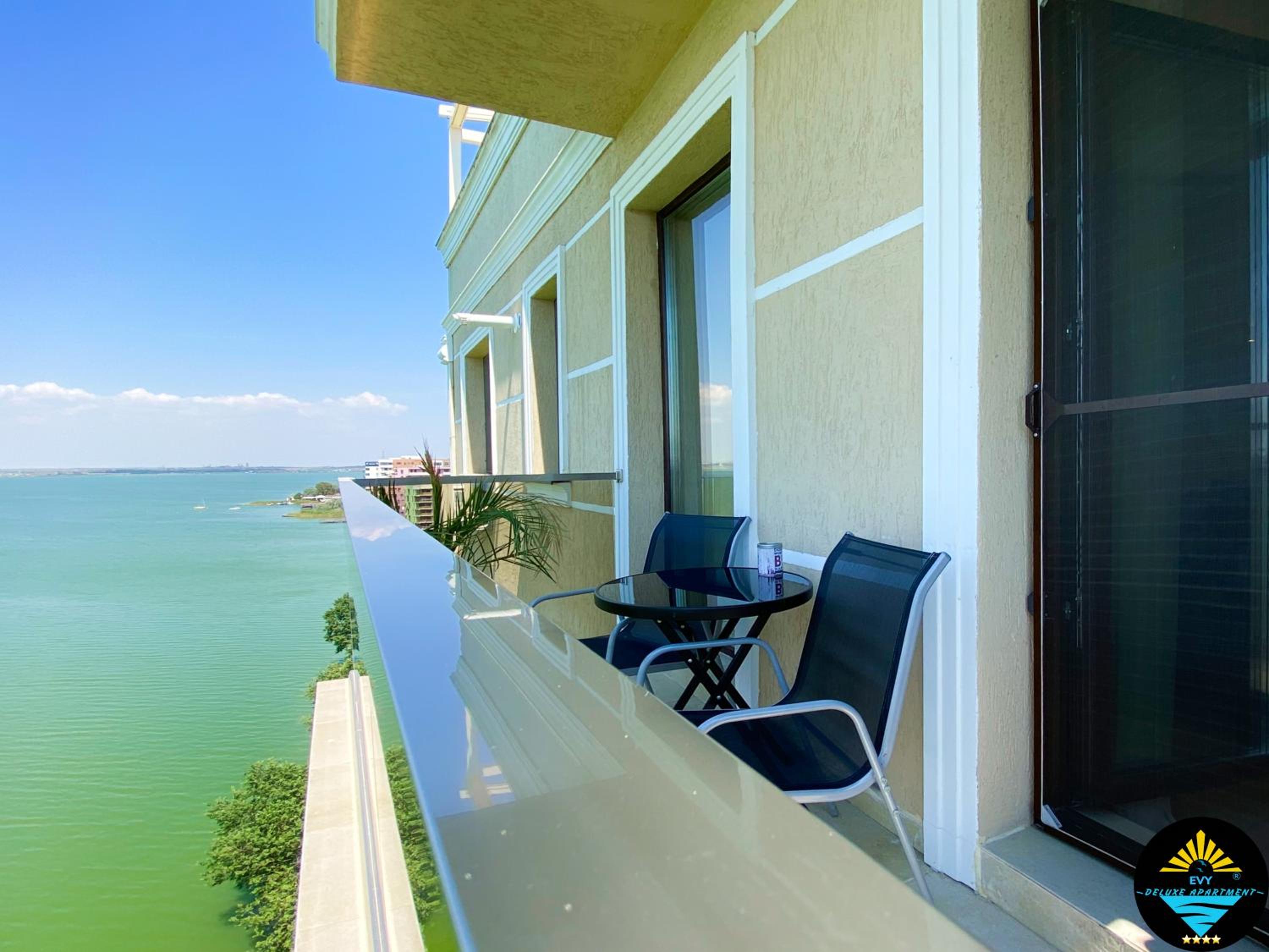 Evy Deluxe Apartment view 4