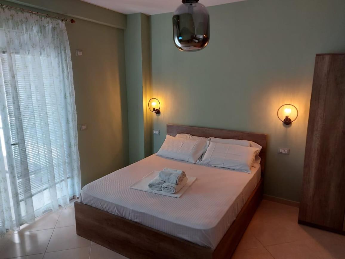 Deni Sea View Apartment