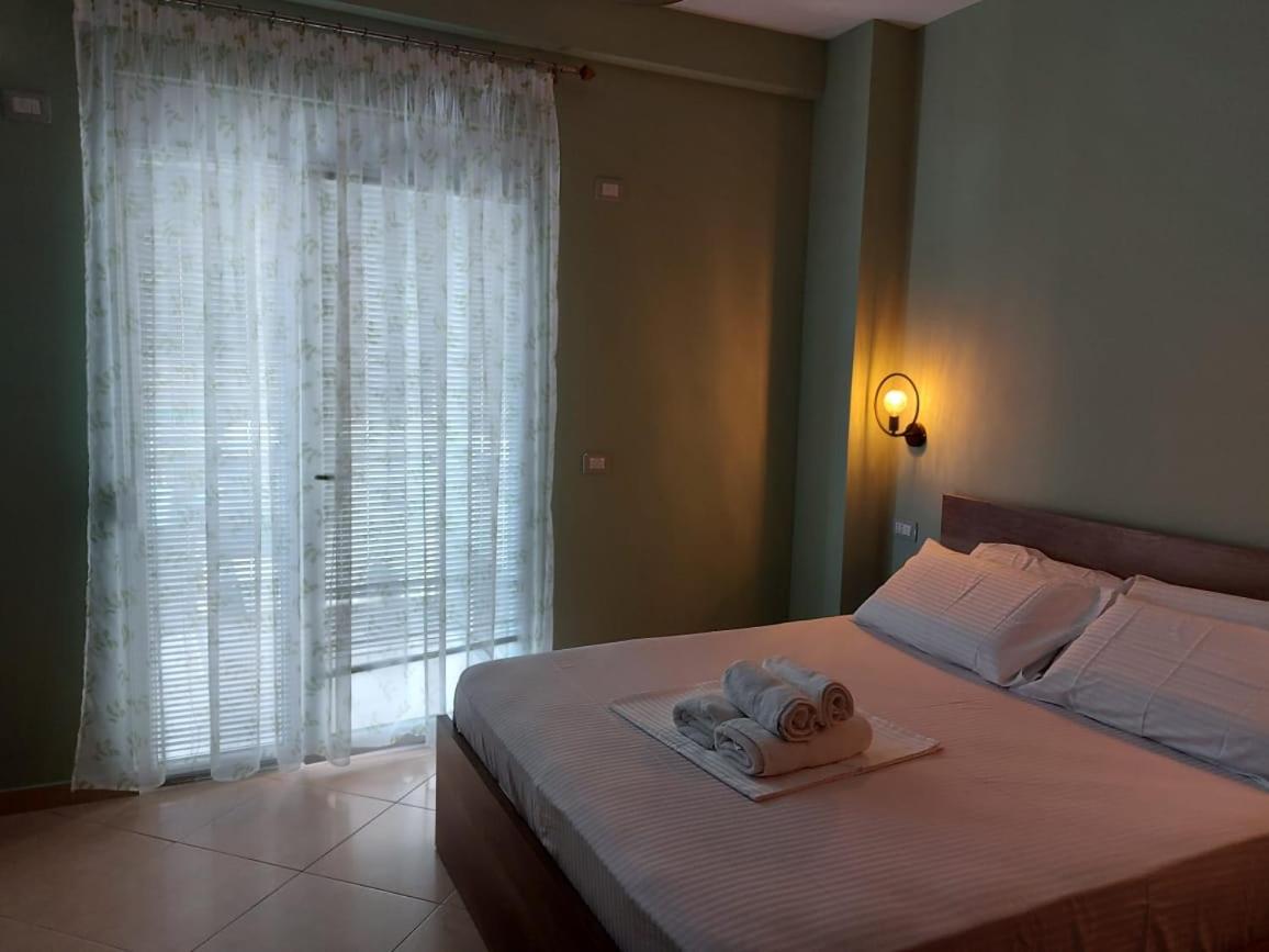 Deni Sea View Apartment