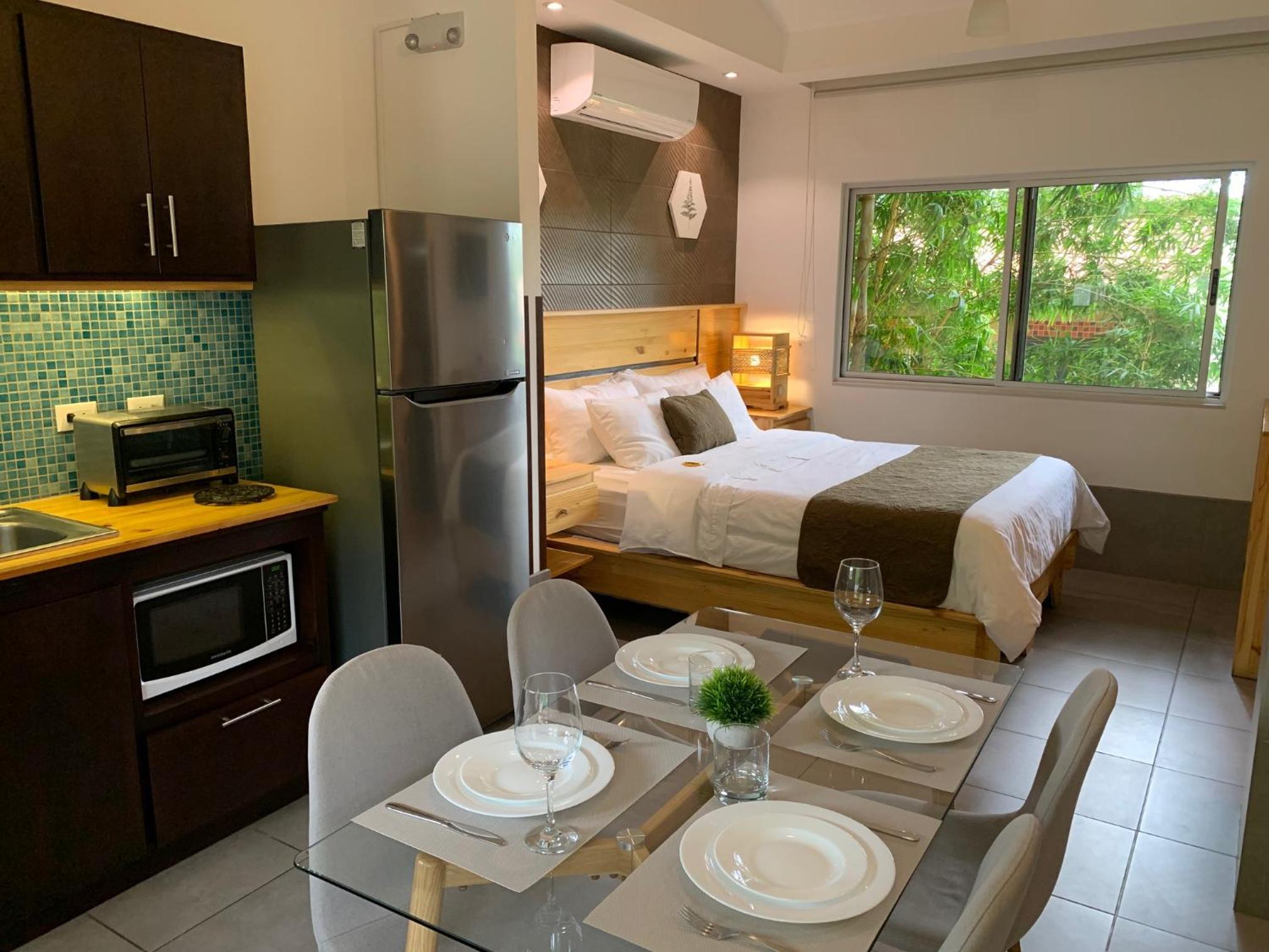 ARANJUEZ LOFTS Santa Ana