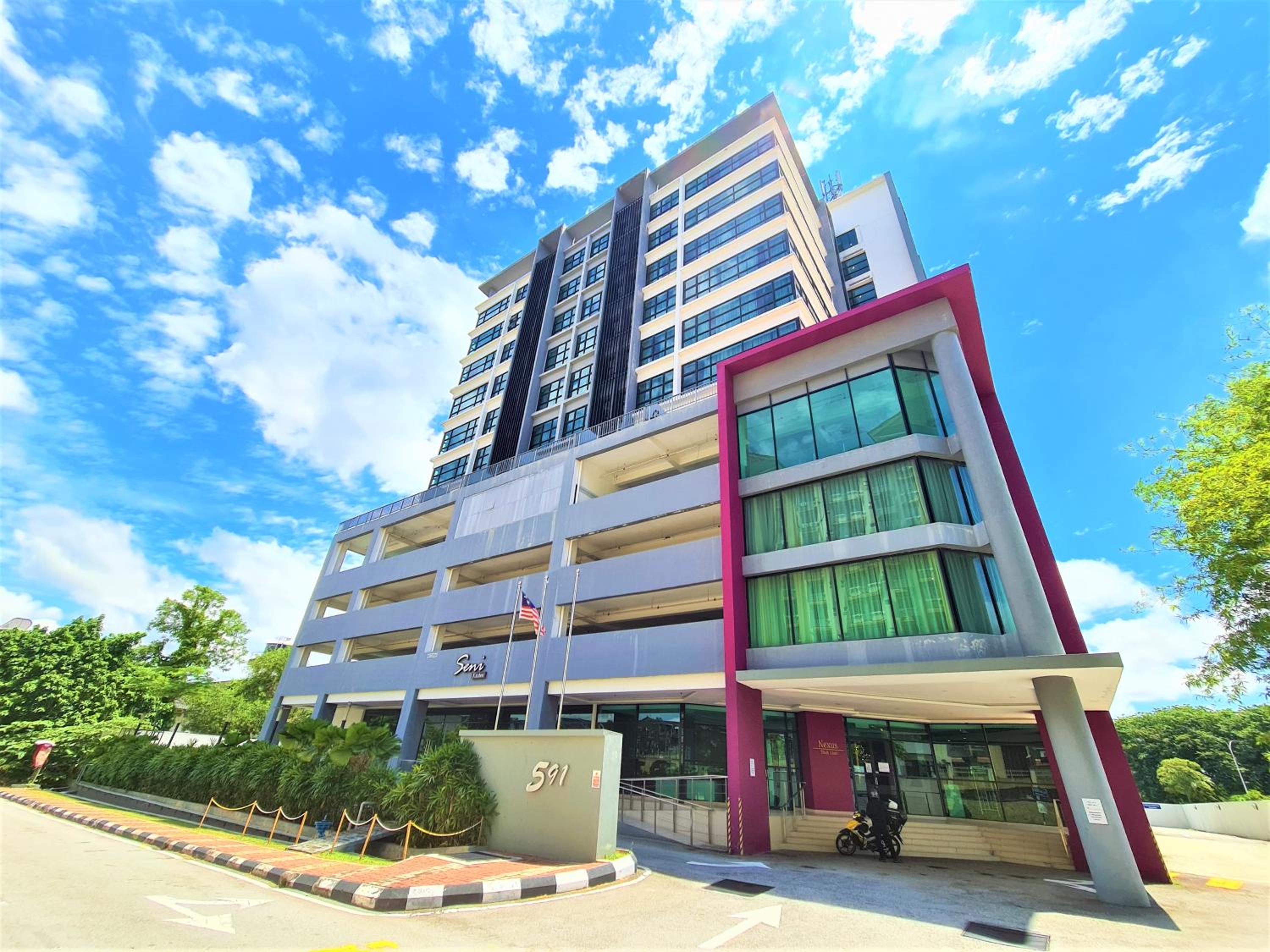 Nexus Business Suite Hotel photo 1