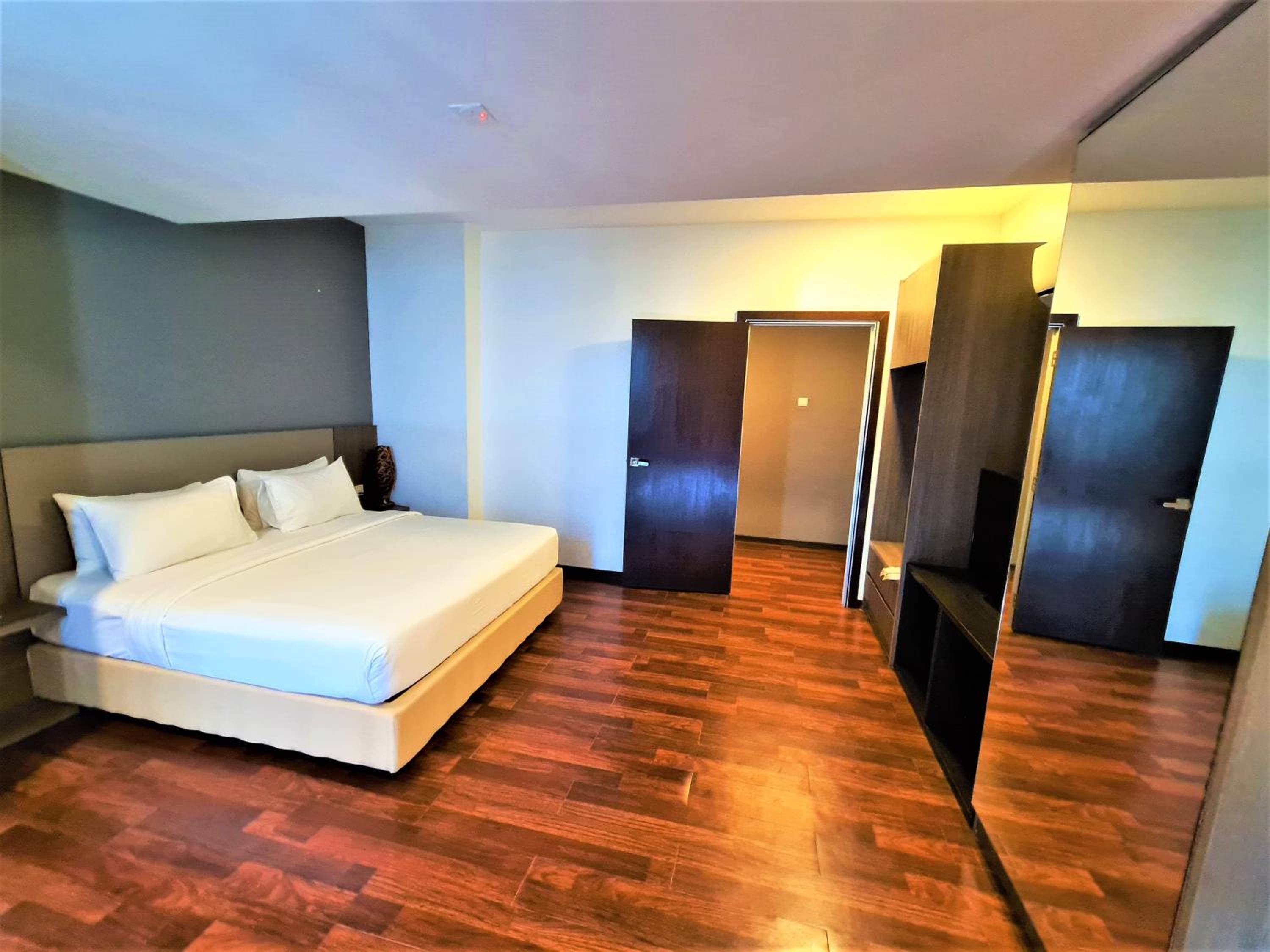 Nexus Business Suite Hotel photo 3
