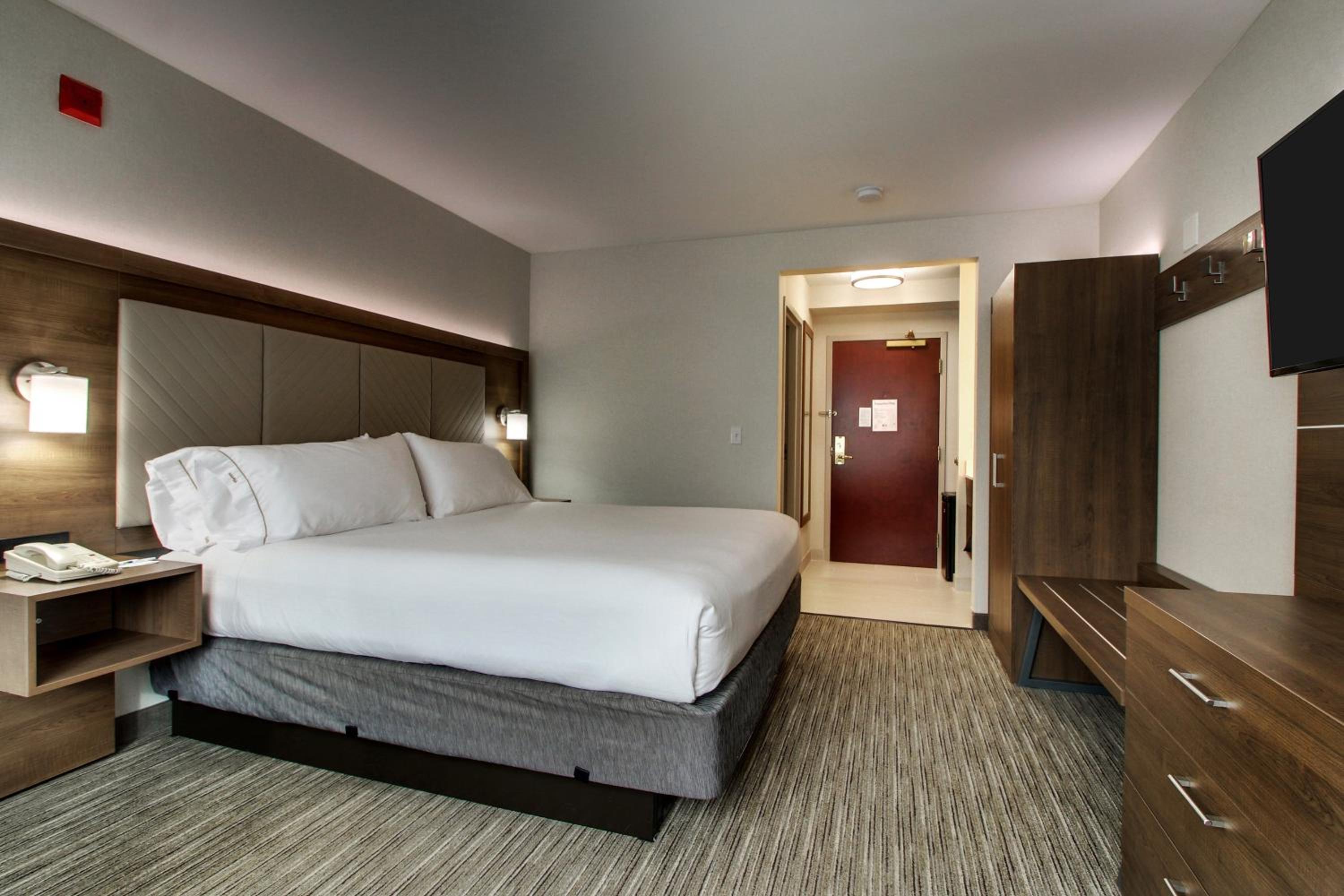 Raleigh Vacations - Holiday Inn Express Durham-UNH, an IHG Hotel - Property Image 3