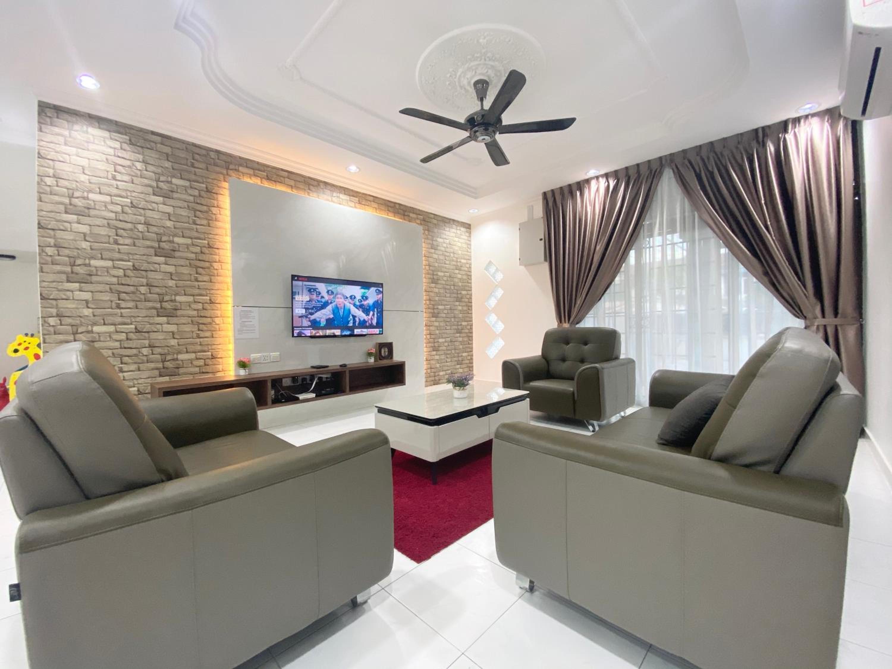 Langkawi Cozy Holiday Home at Taman Seri Aman by Zervin photo 5