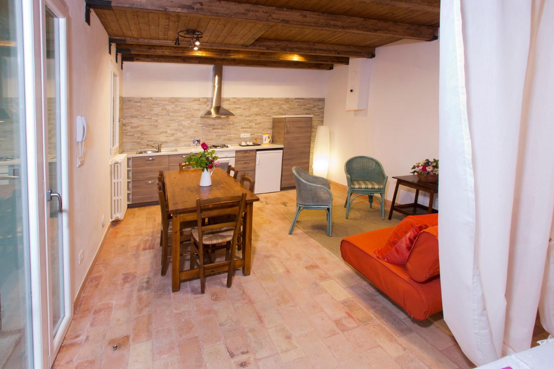 Casa Di Cinti view 2