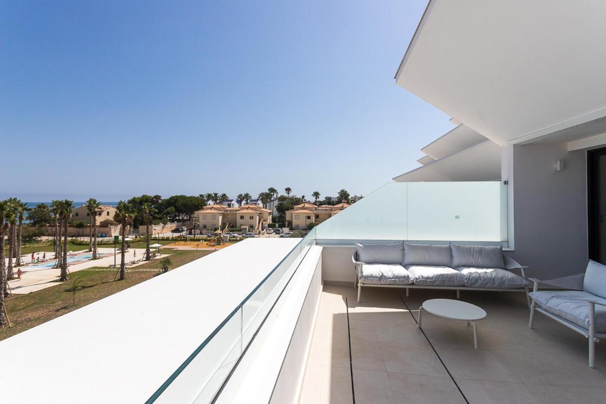 ApartUP Denia Beachfront Deluxe view 3