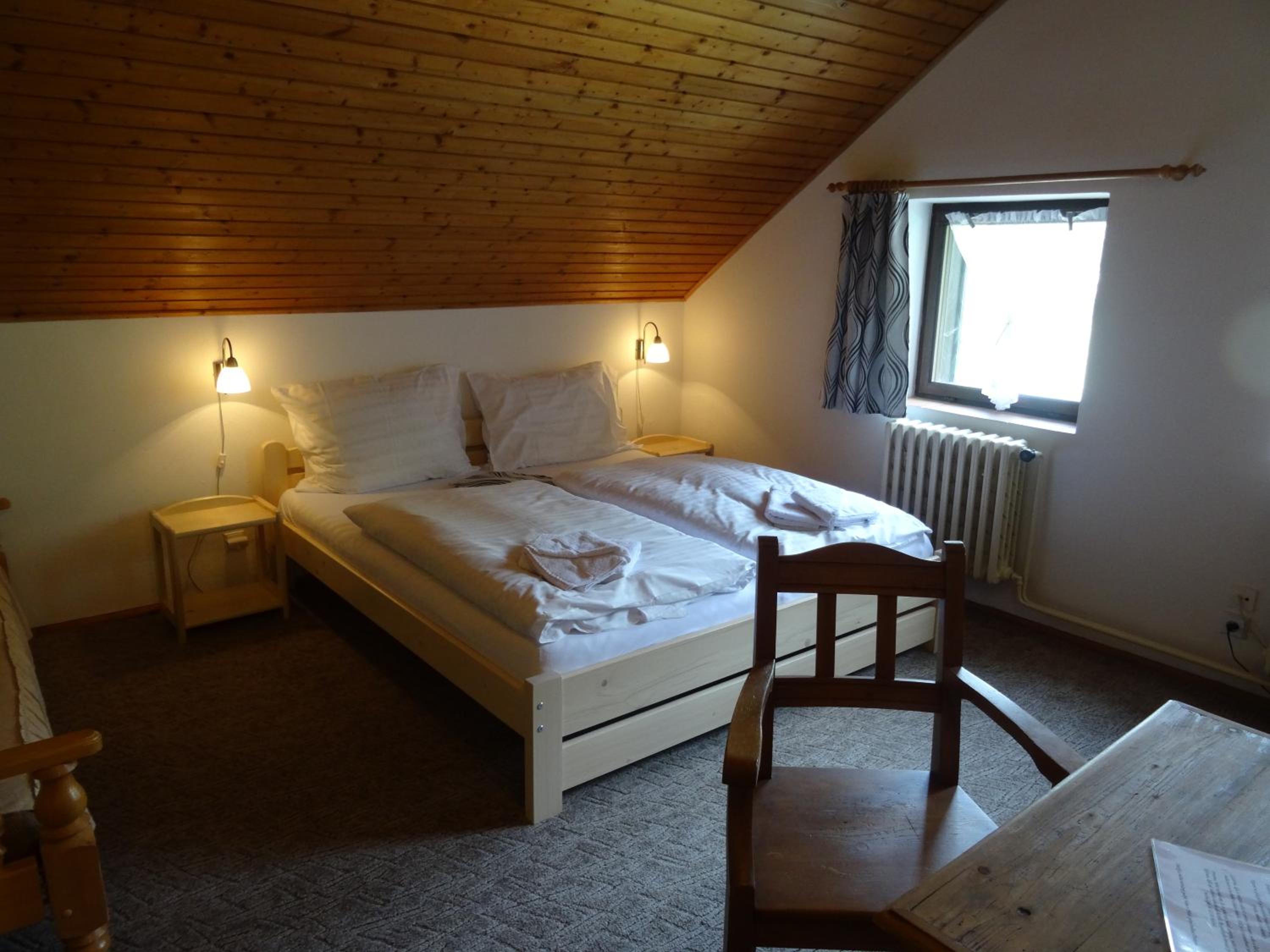 Hotel v Nebi