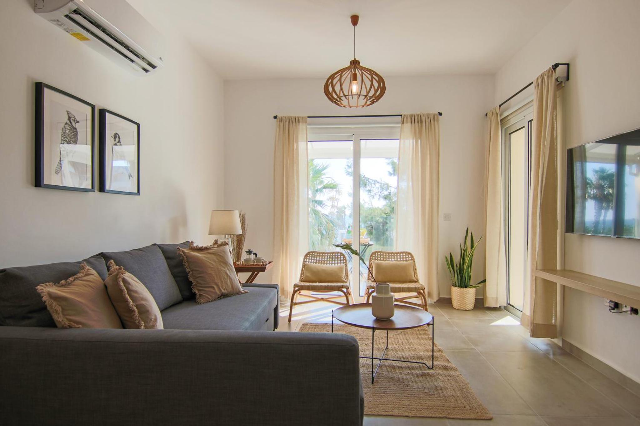 Phaedrus Living Seaview Luxury Flat Limnaria 153