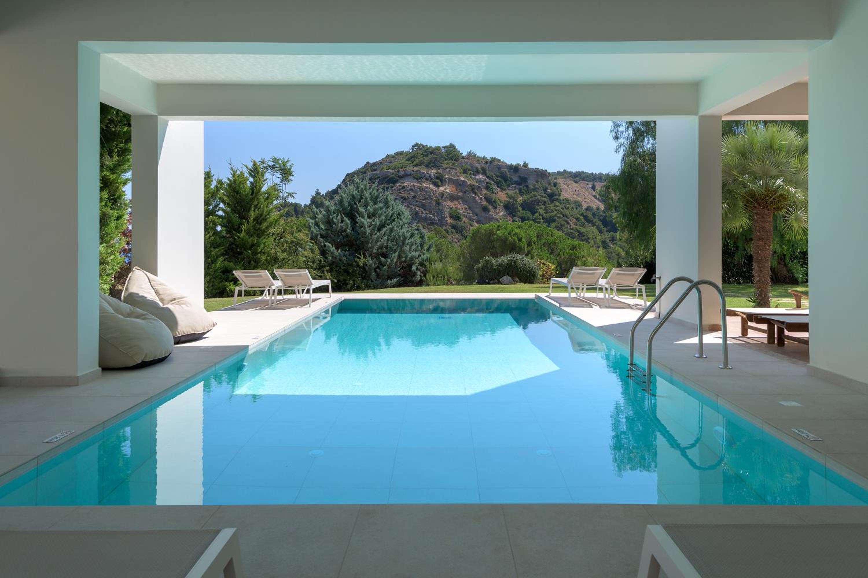 Ixian Hilltop Villa view 4