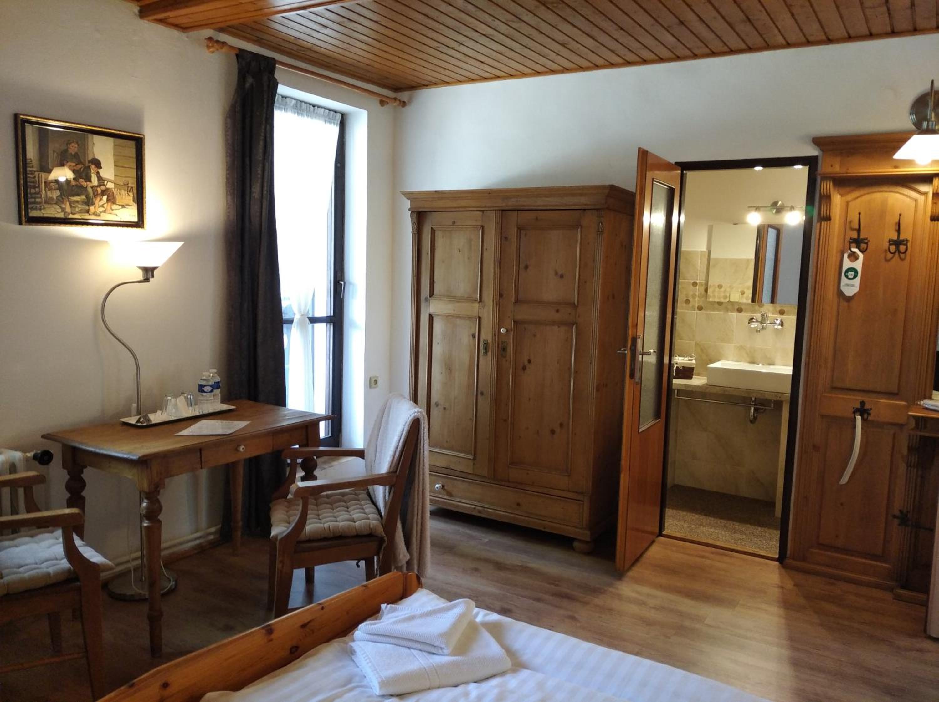 Hotel v Nebi