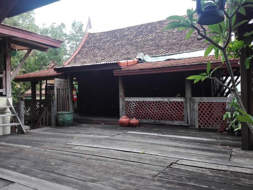 Luang Chumni Village