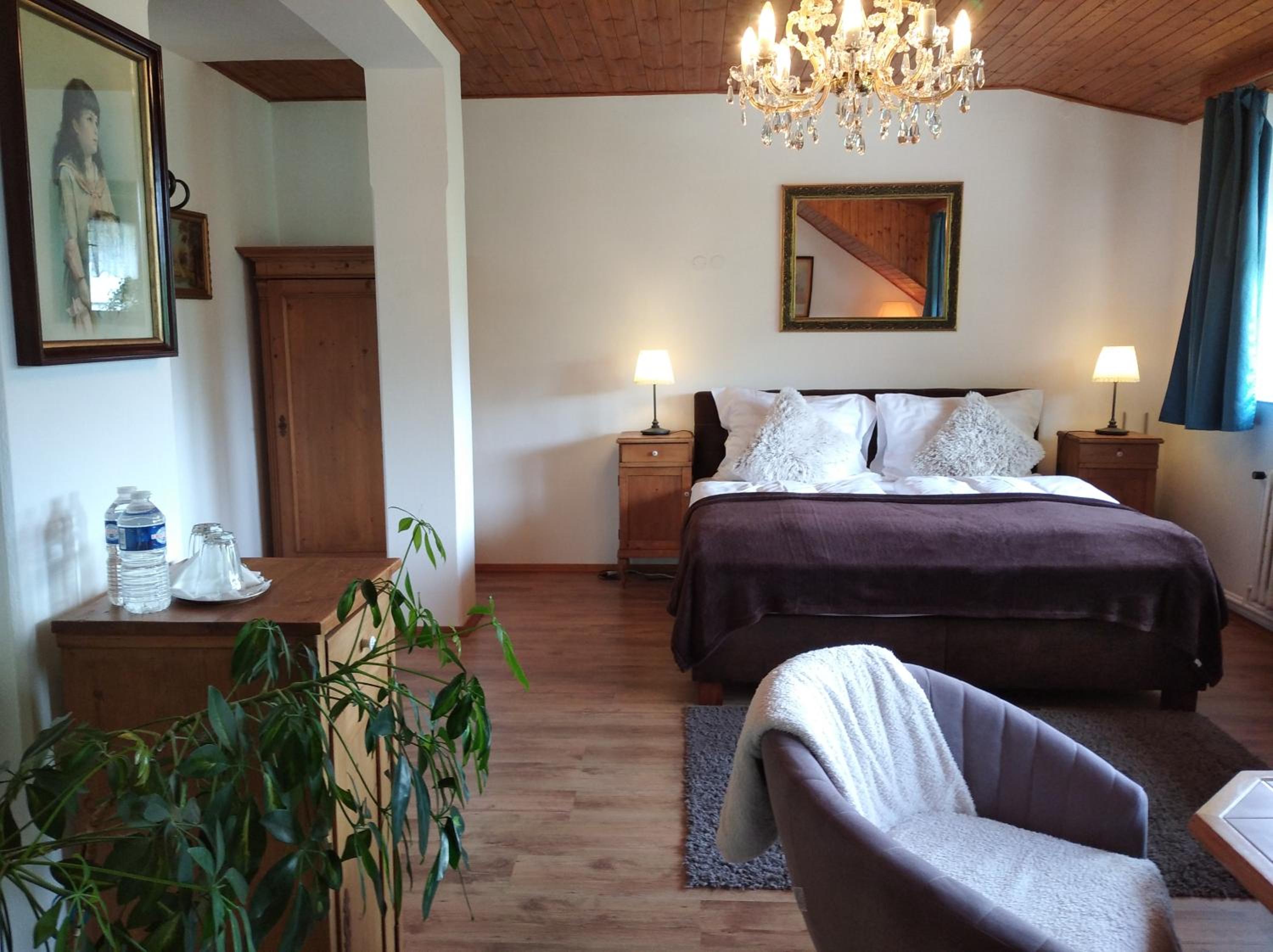 Hotel v Nebi