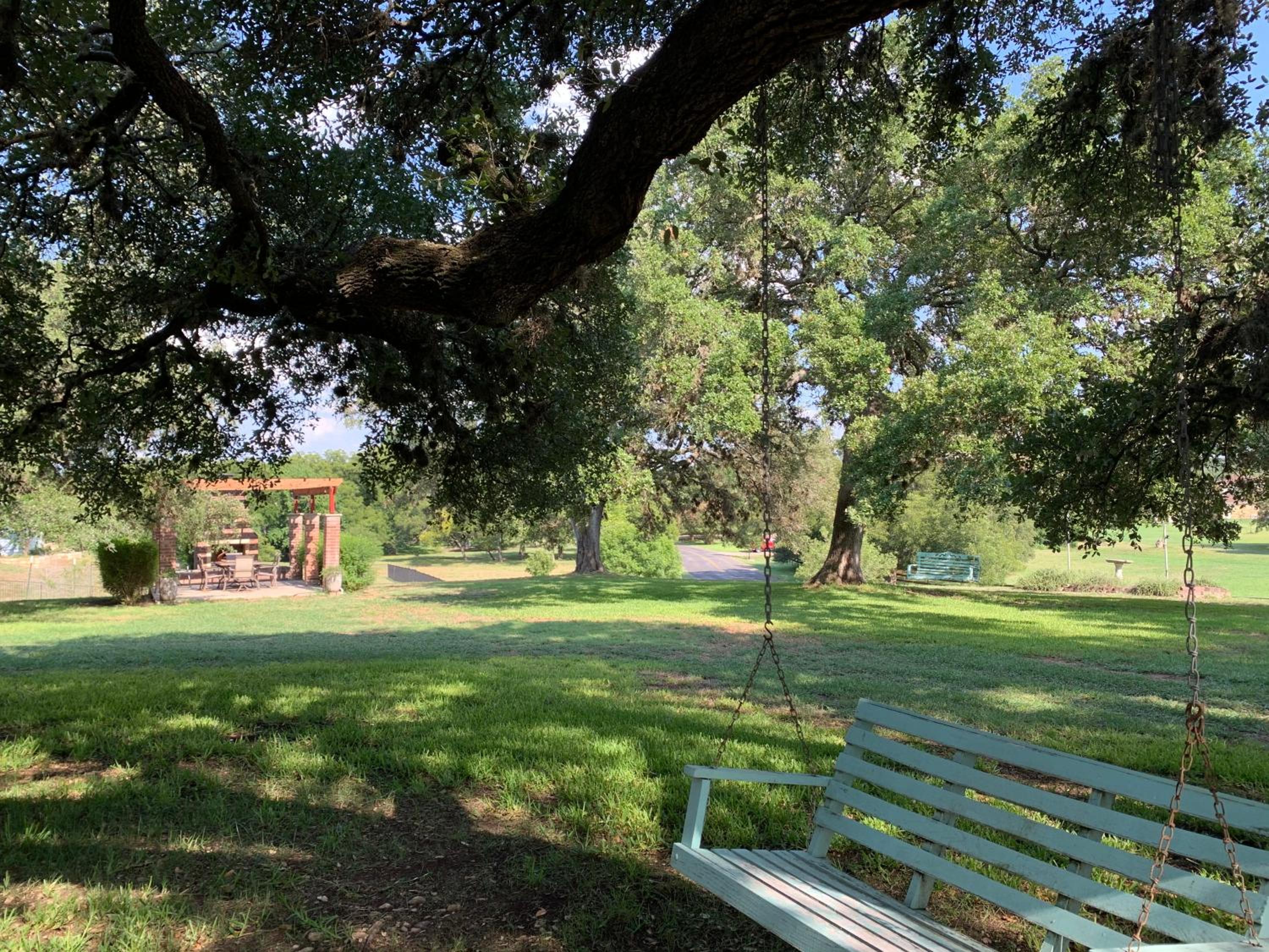 Salado Cottage Retreat near Downtown view 5