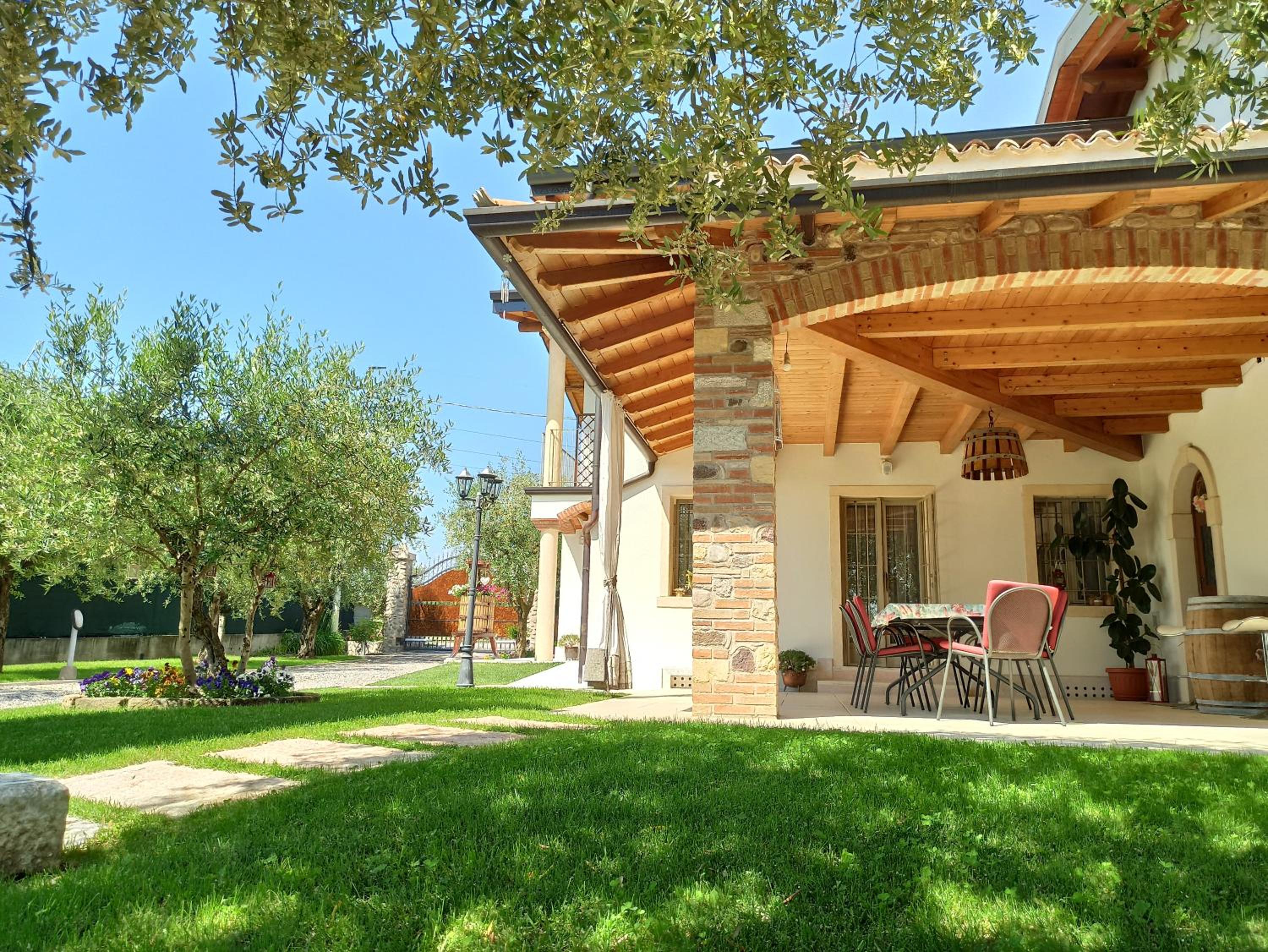 Le Zampolle B & B view 3