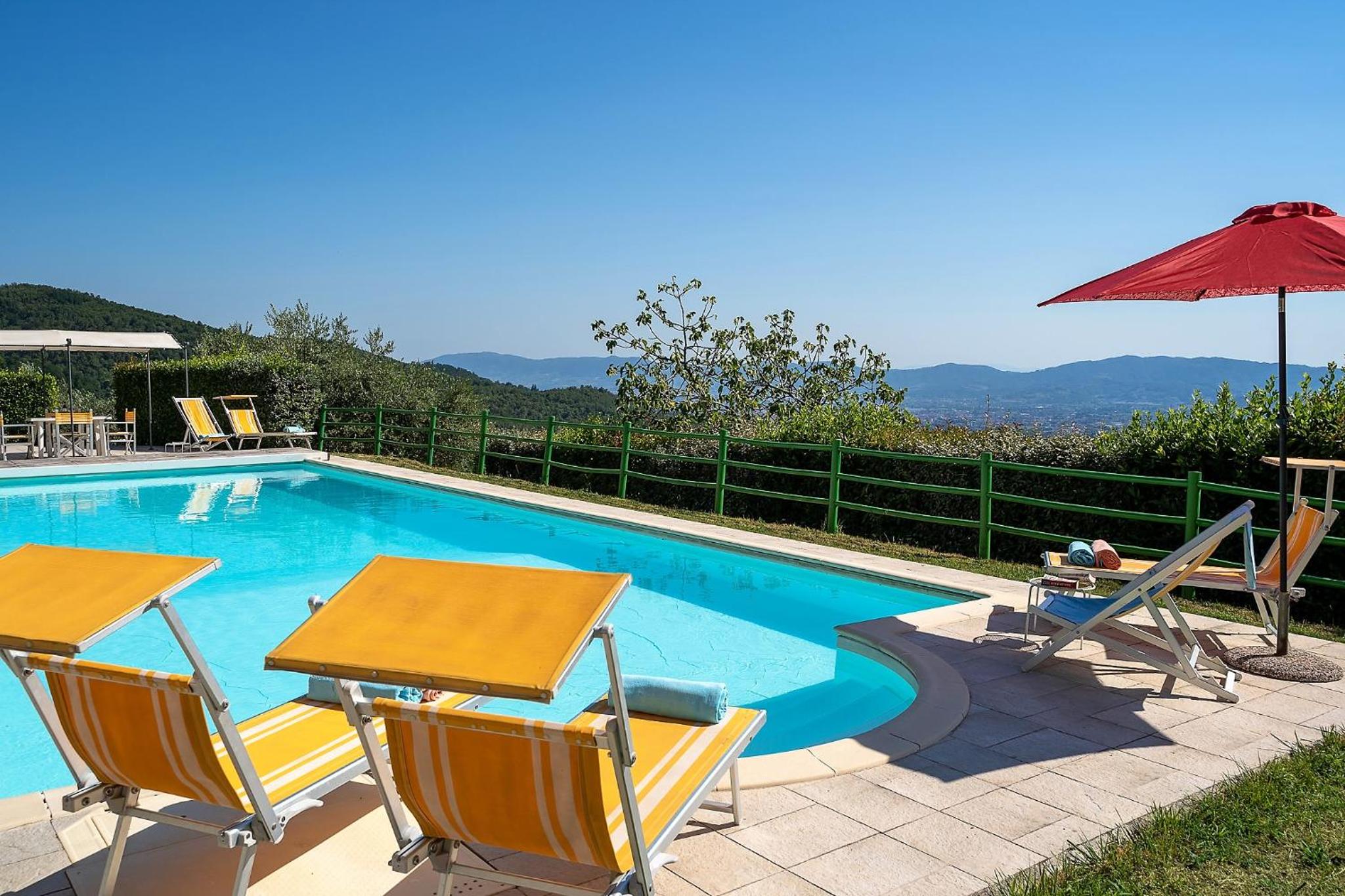 Villa Mario, piscina privata,aria cond,immersa nel verde,campagna Toscana view 3