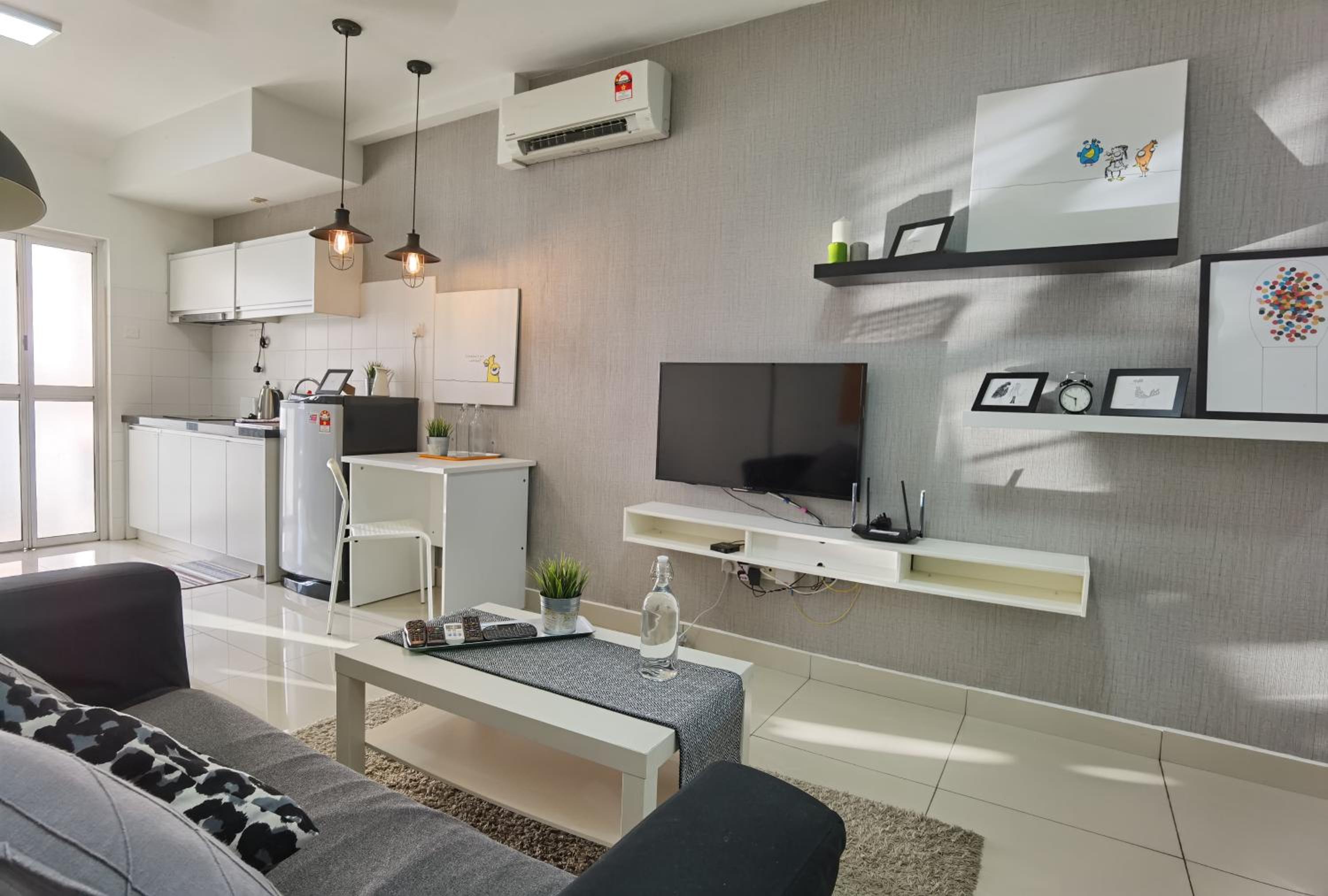 2 bedroom apartment - MyCribKL Neocyber Cyberjaya photo 1