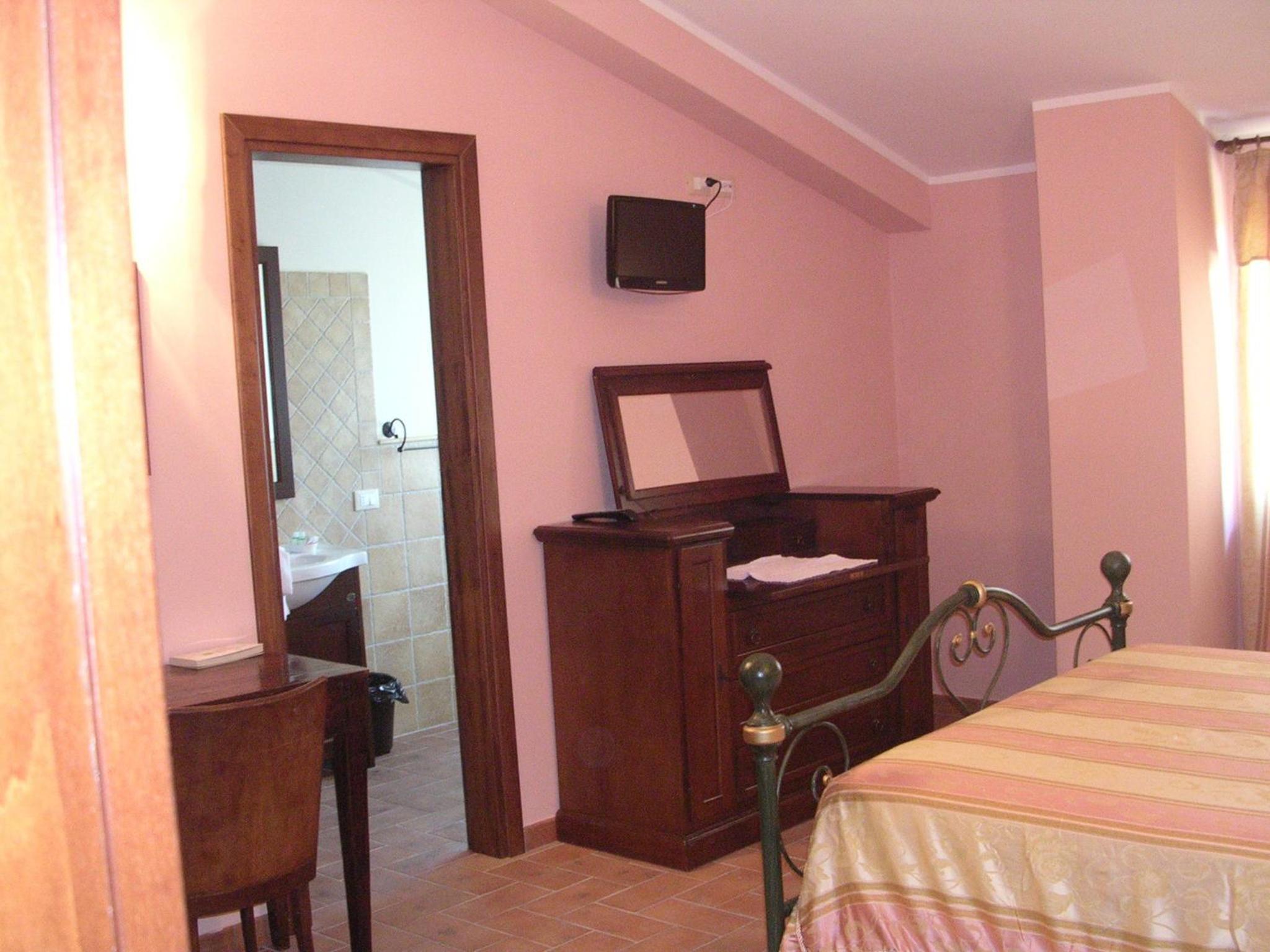 Photo 48