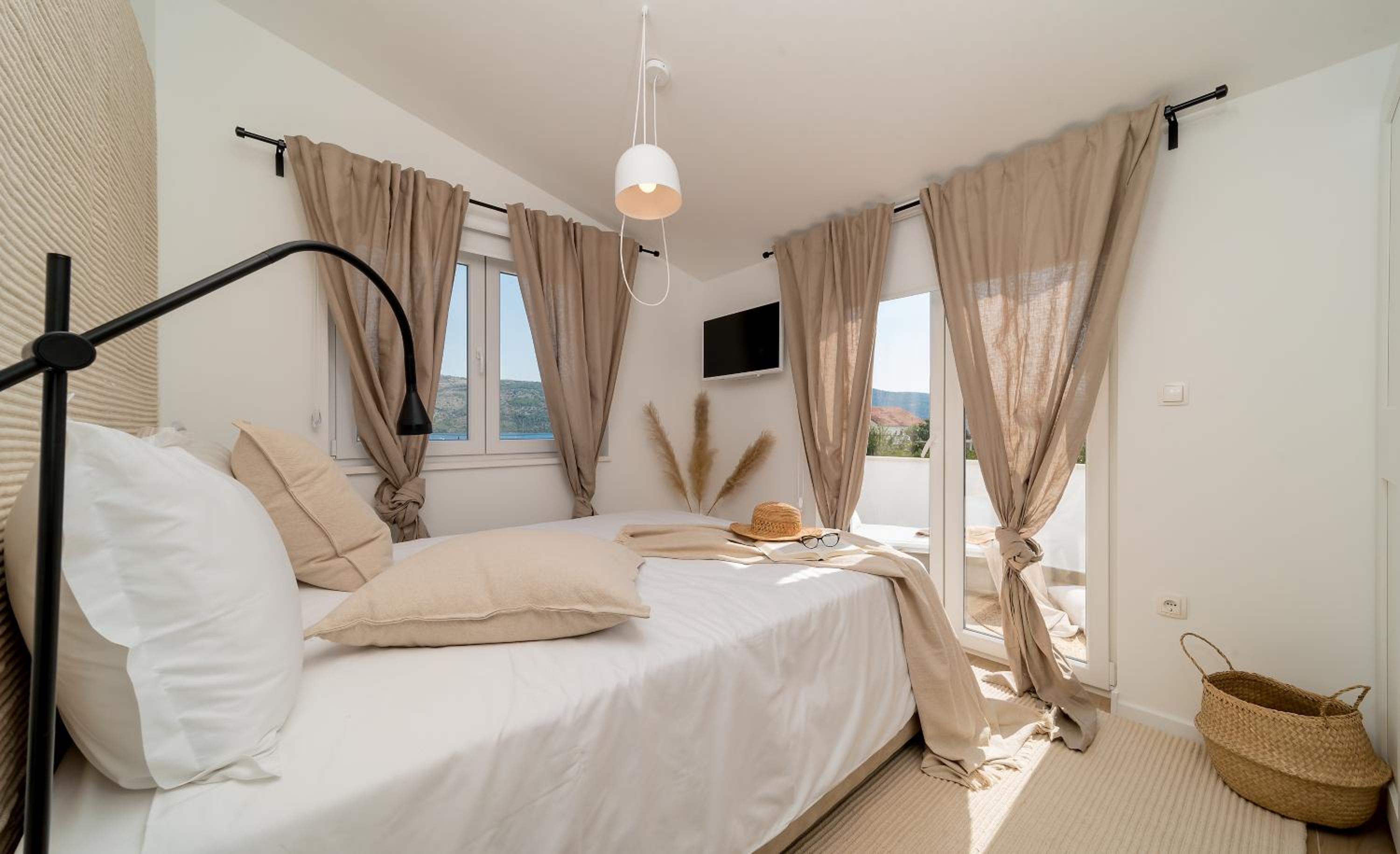 Marula holiday home - with heated pool view 5