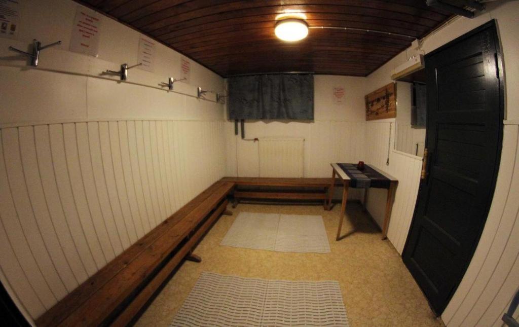 B&B RukaTupa