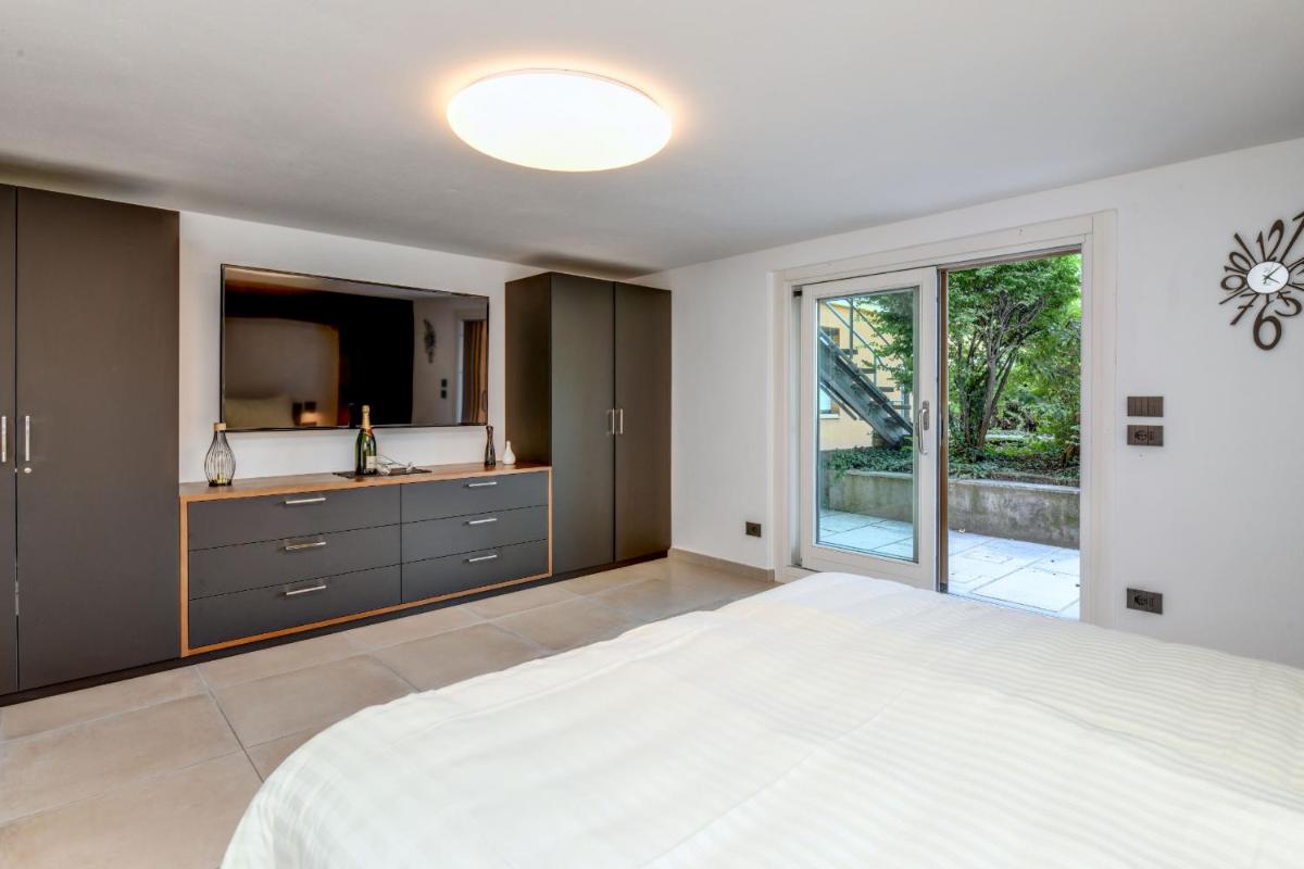 Miralago Superior Apartment view 5