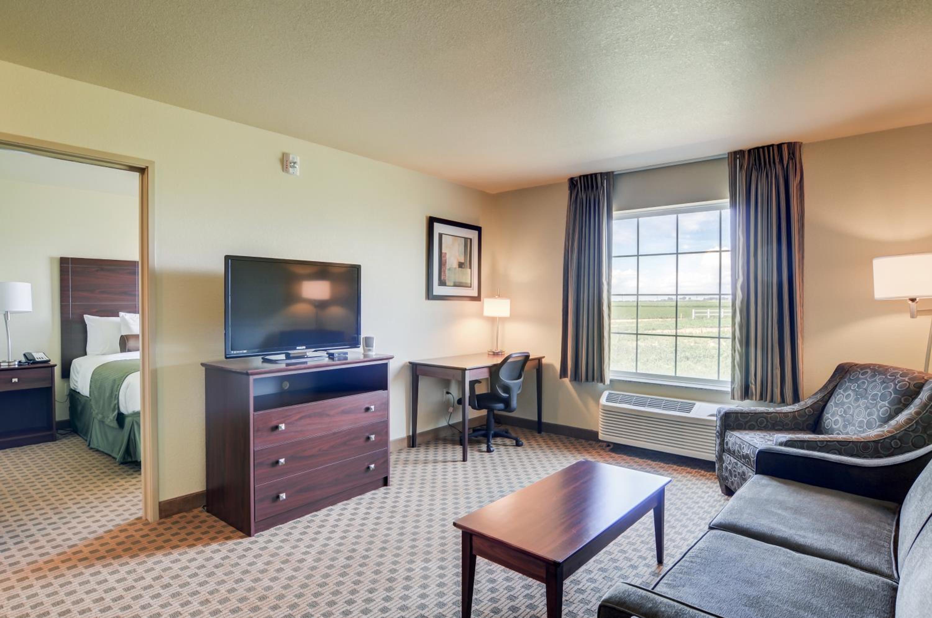 Cobblestone Inn & Suites Cambridge